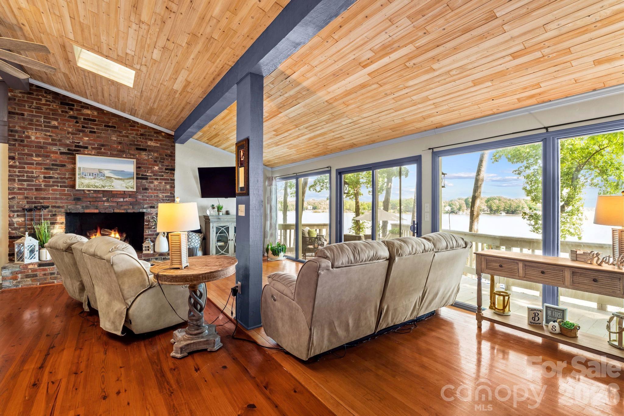 395 Rendleman Drive — Salisbury
