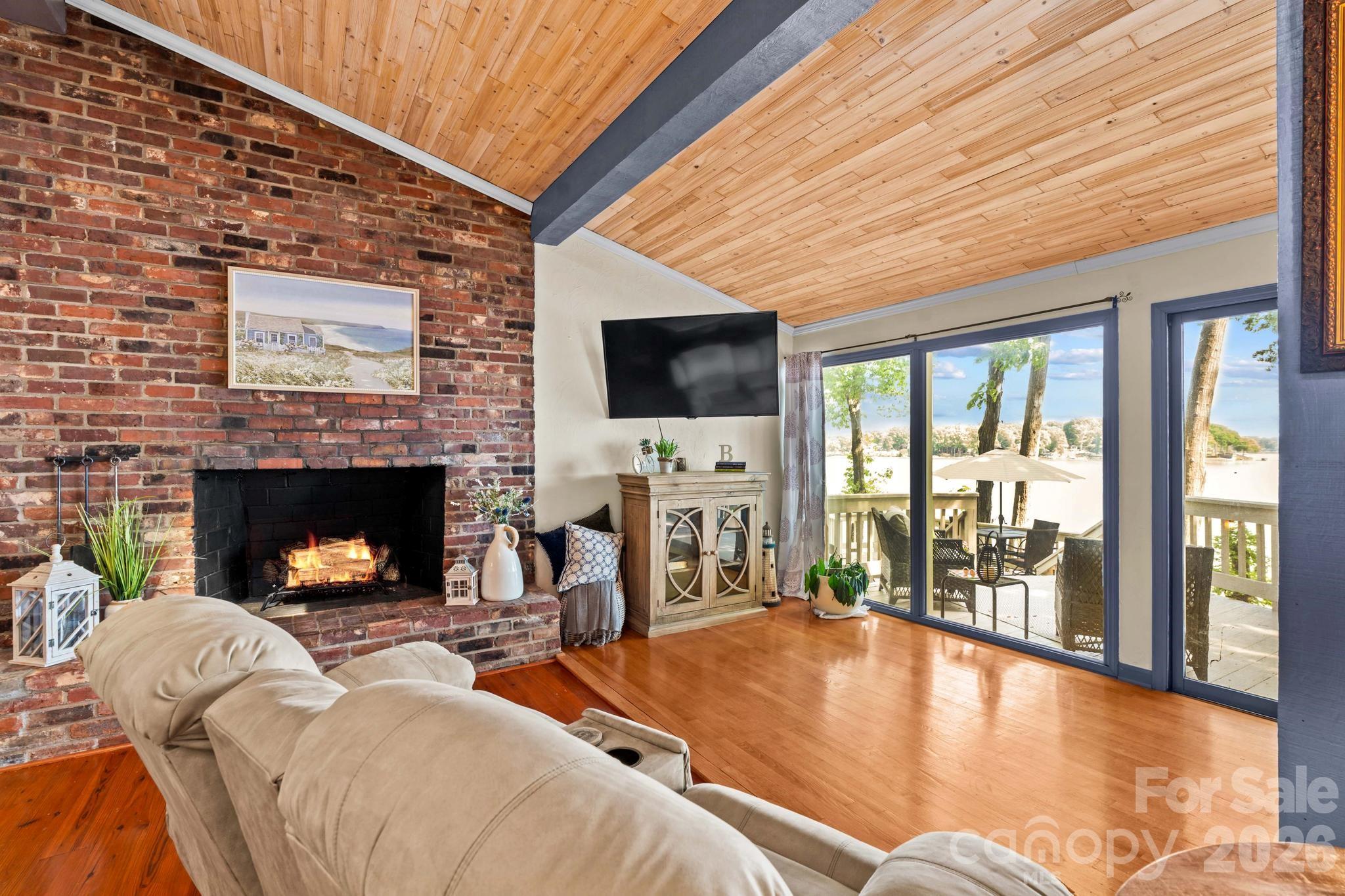 395 Rendleman Drive — Salisbury