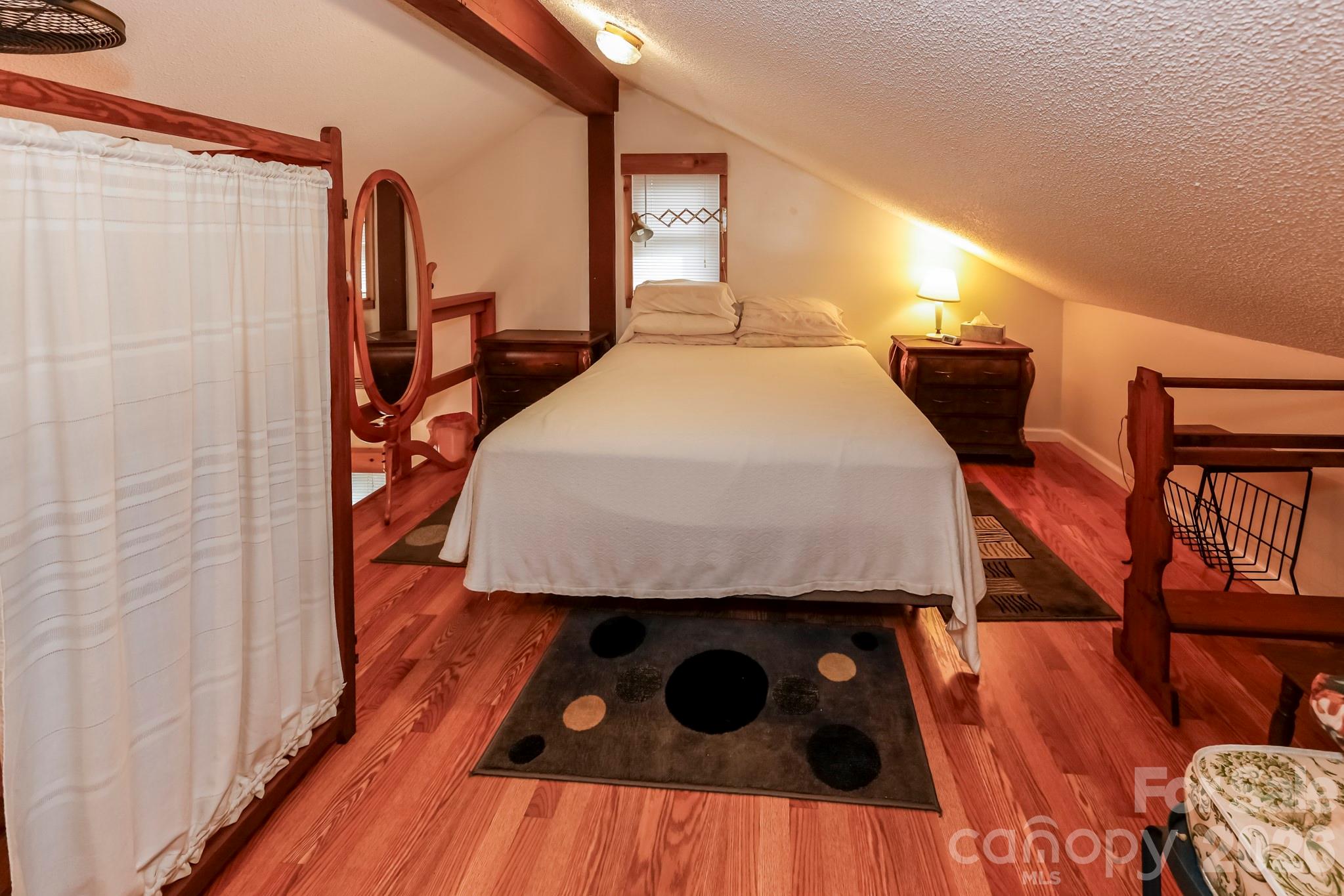 201 N Chase Lane — Rutherfordton