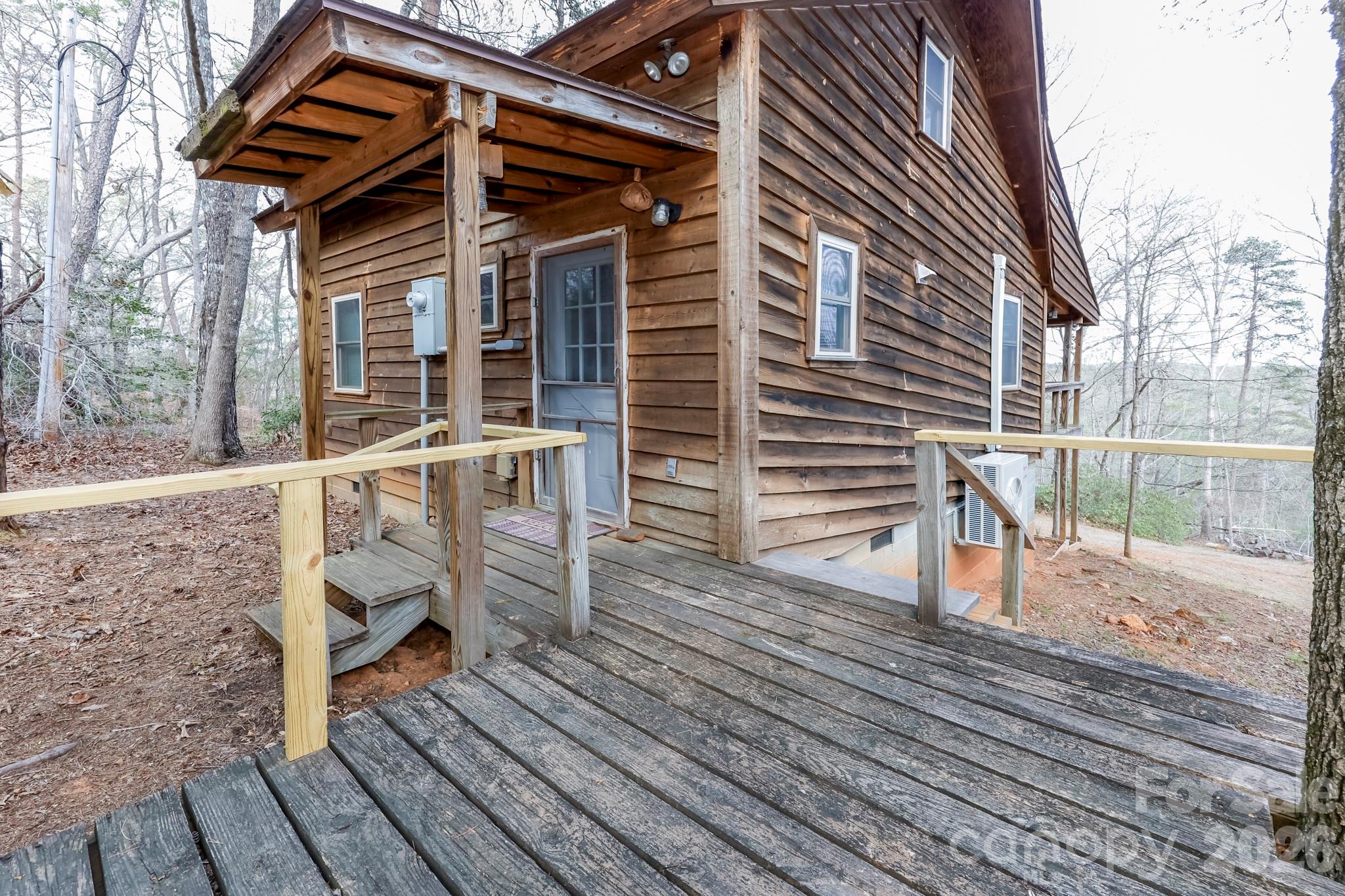 201 N Chase Lane — Rutherfordton