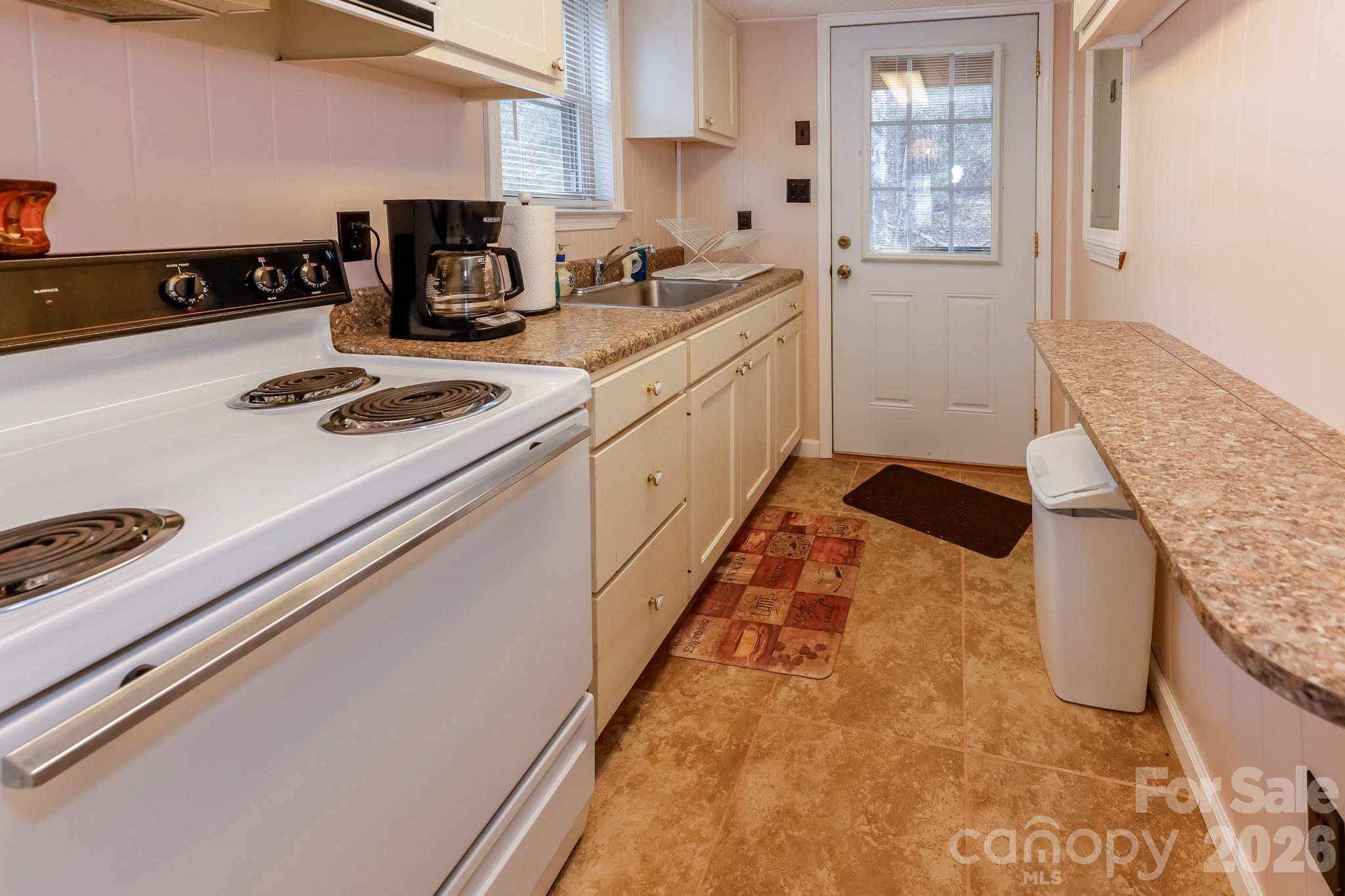 201 N Chase Lane — Rutherfordton