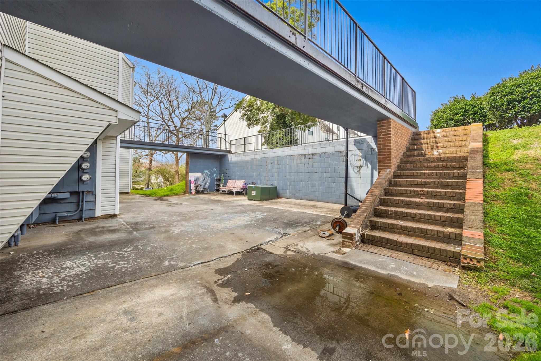 9119 Spyglass Place #9119D — Charlotte