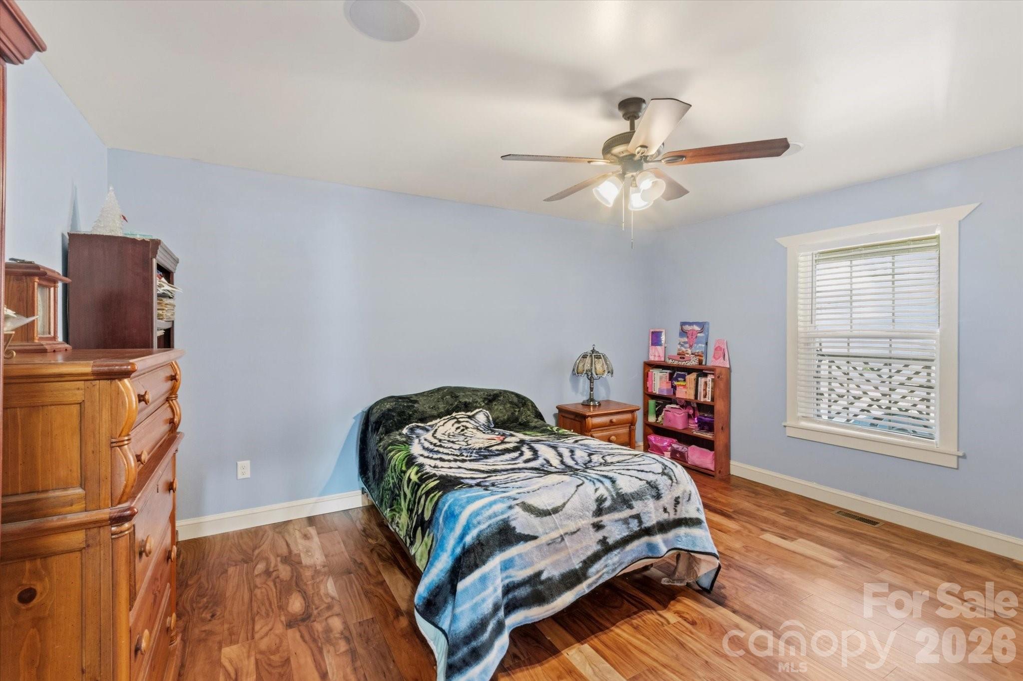 810 Mount Hebron Road — Old Fort