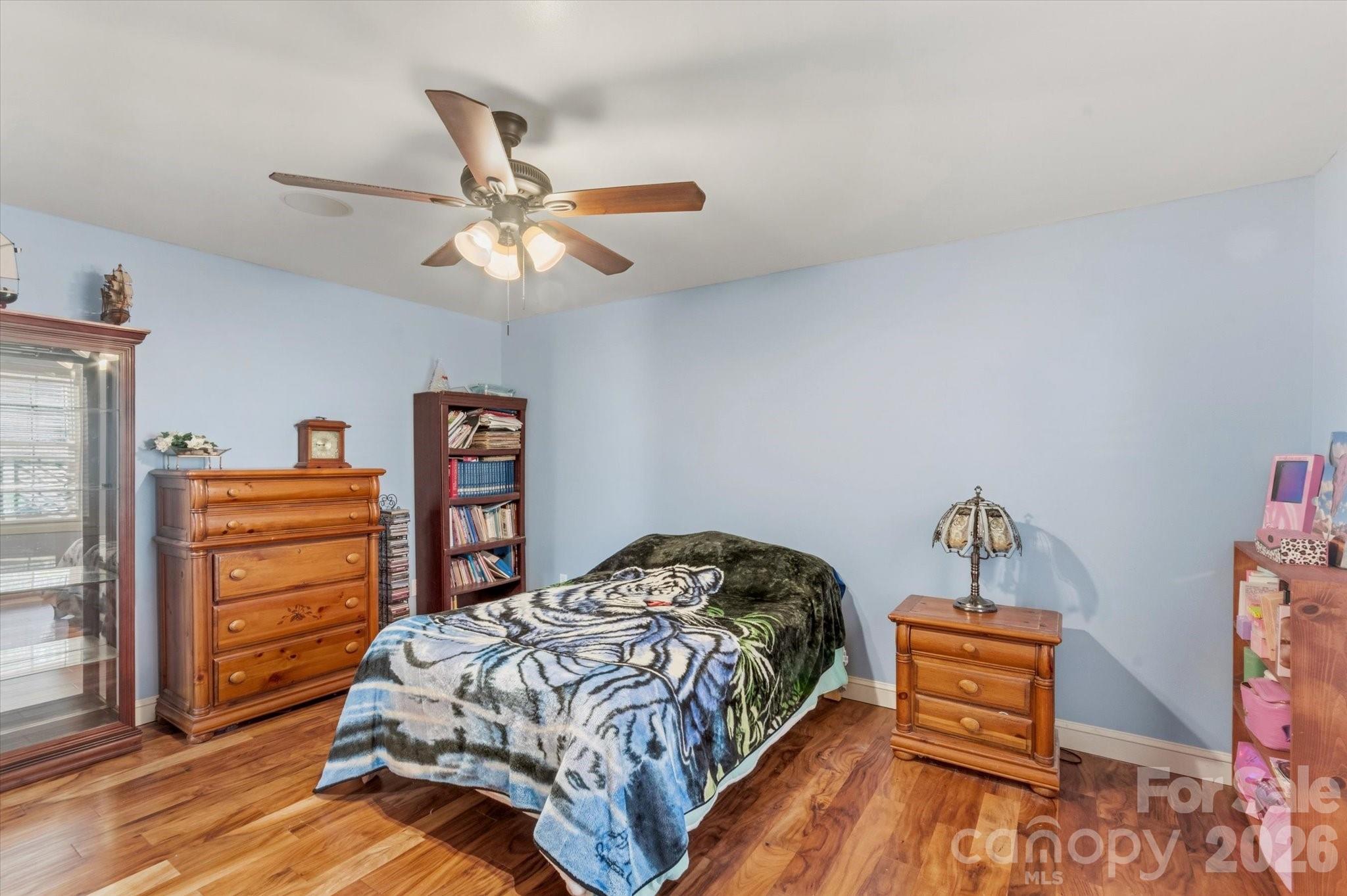 810 Mount Hebron Road — Old Fort