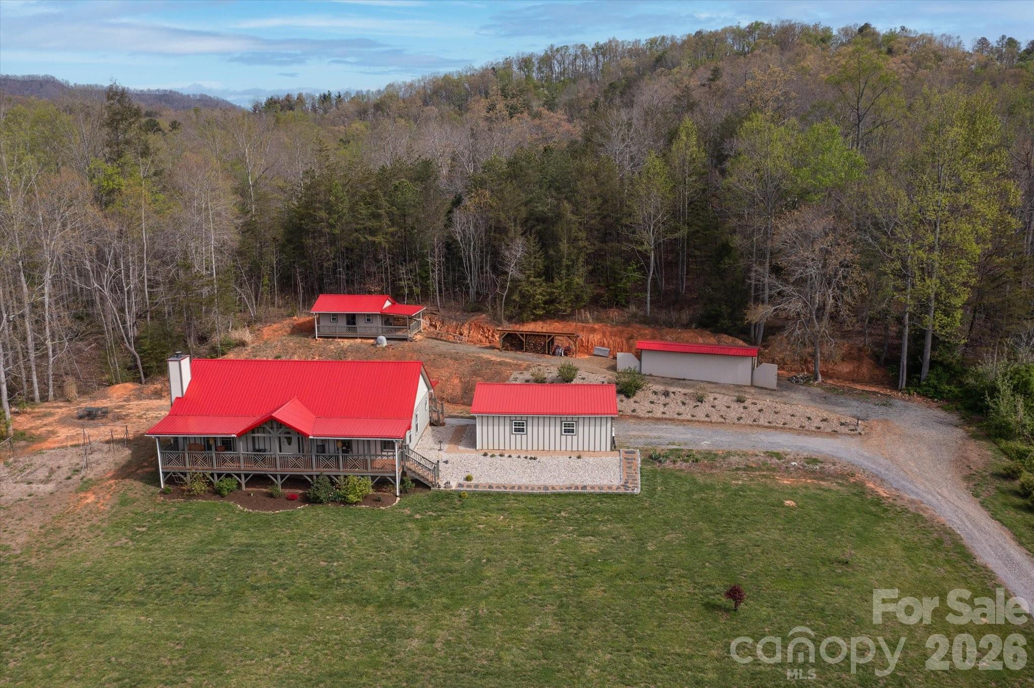 810 Mount Hebron Road — Old Fort