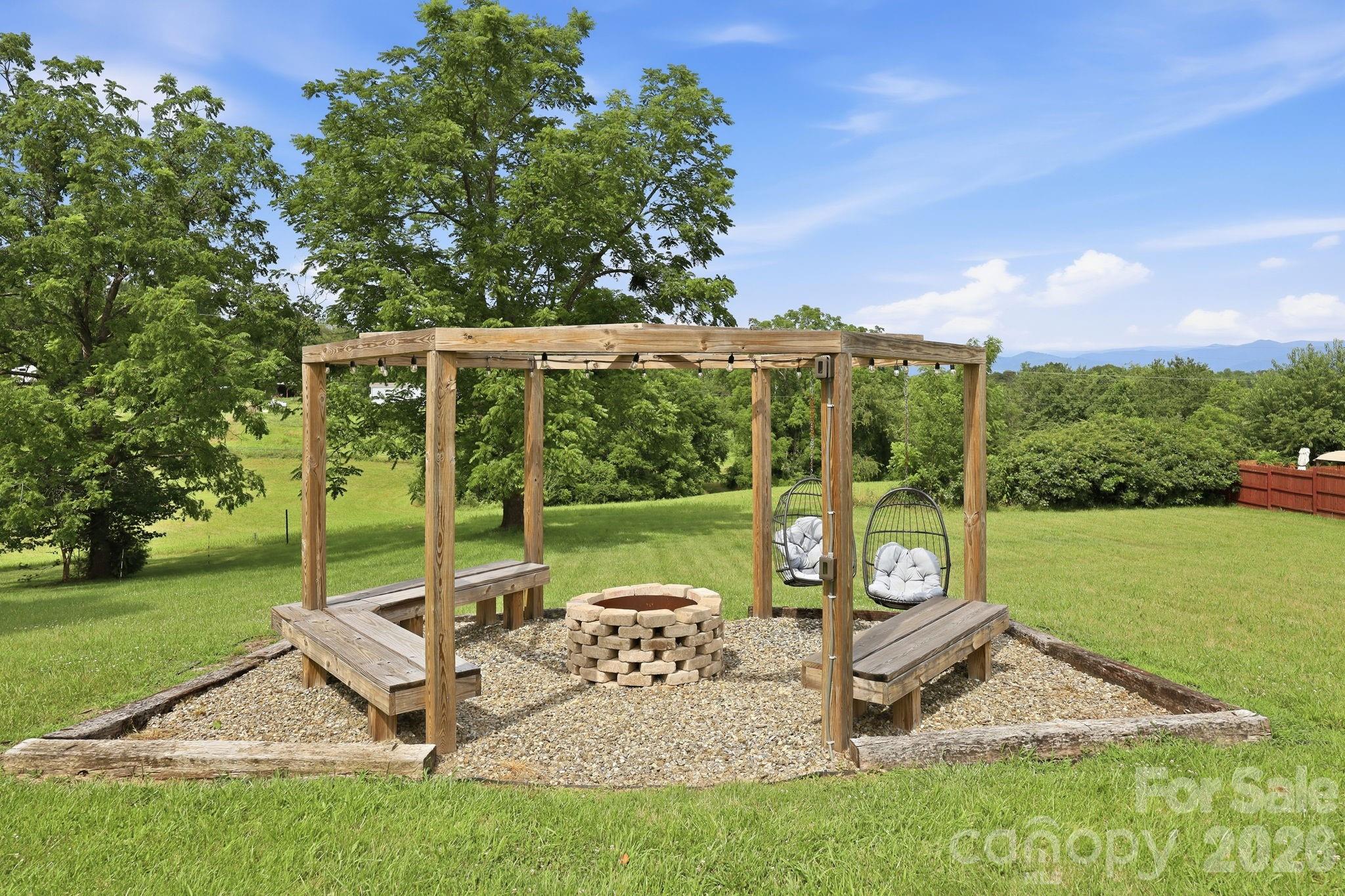 1781 Bear Creek Road — Leicester