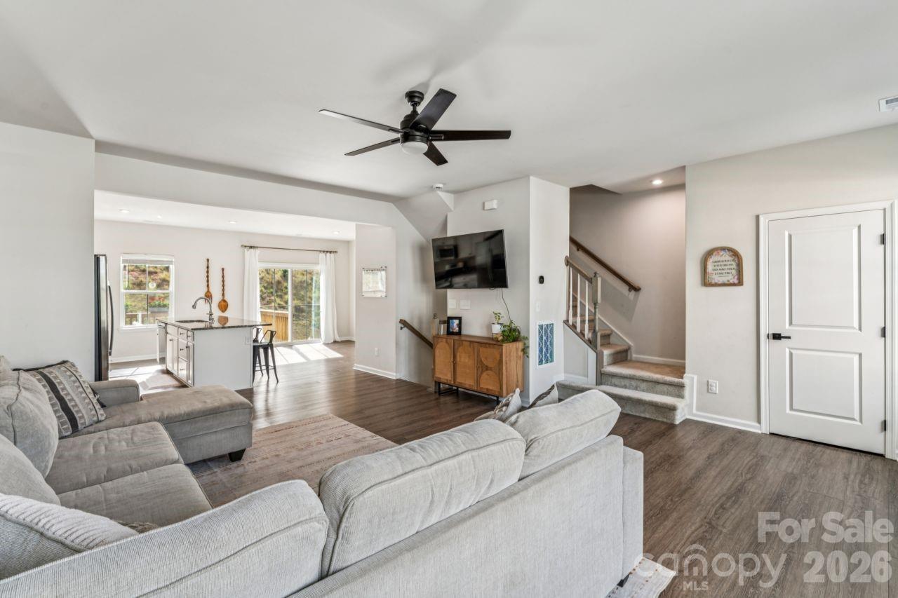 2050 Dornoch Road — Tega Cay
