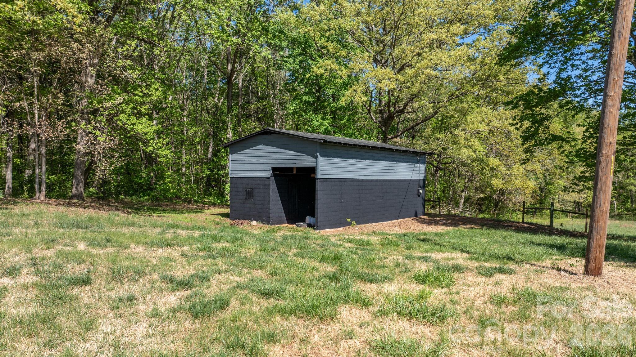 1975 Three Forks Church Road — Taylorsville