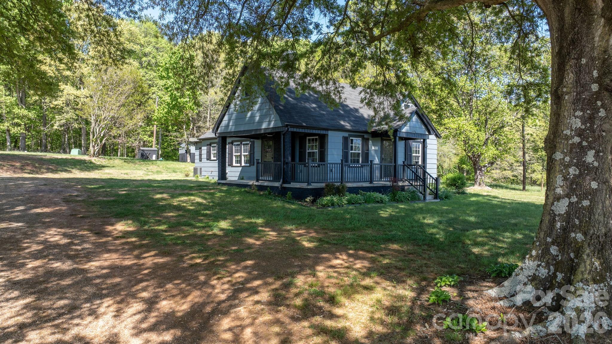 1975 Three Forks Church Road — Taylorsville