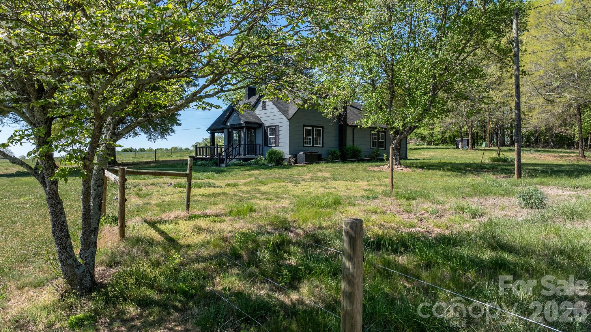 1975 Three Forks Church Road — Taylorsville