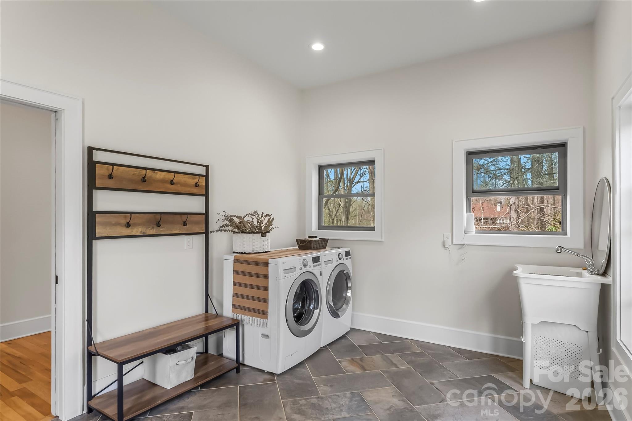 628 Brush Creek Road — Fairview