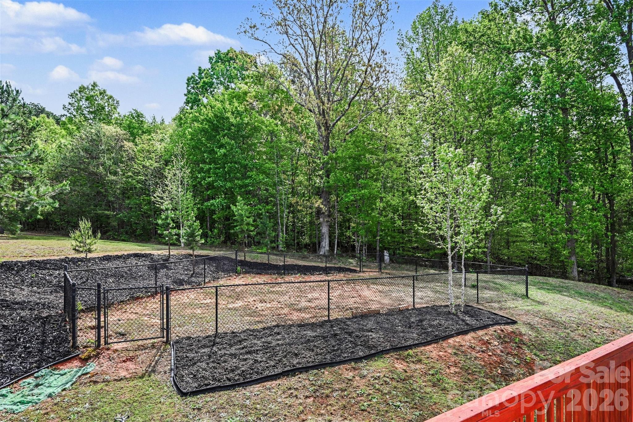391 Lone Tree Lane — Clover