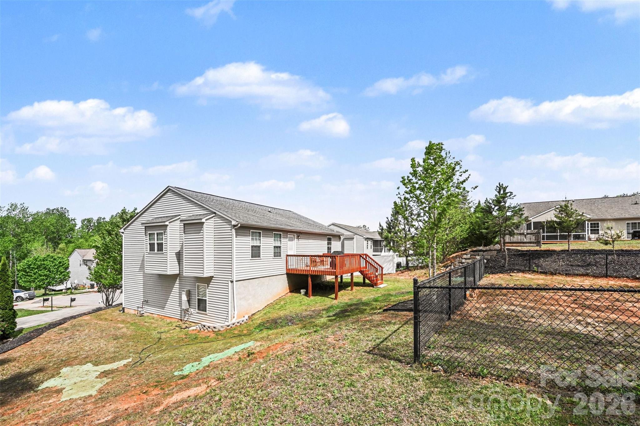 391 Lone Tree Lane — Clover