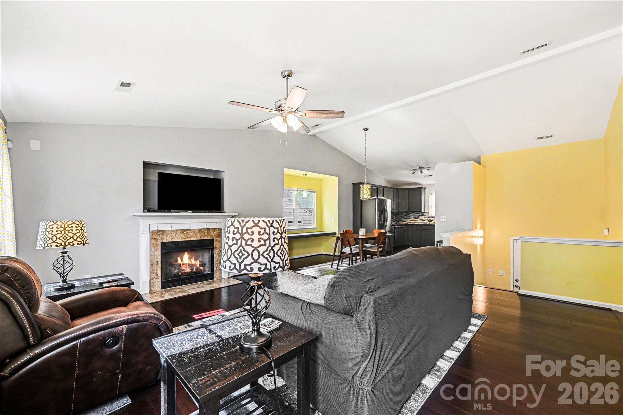 391 Lone Tree Lane — Clover