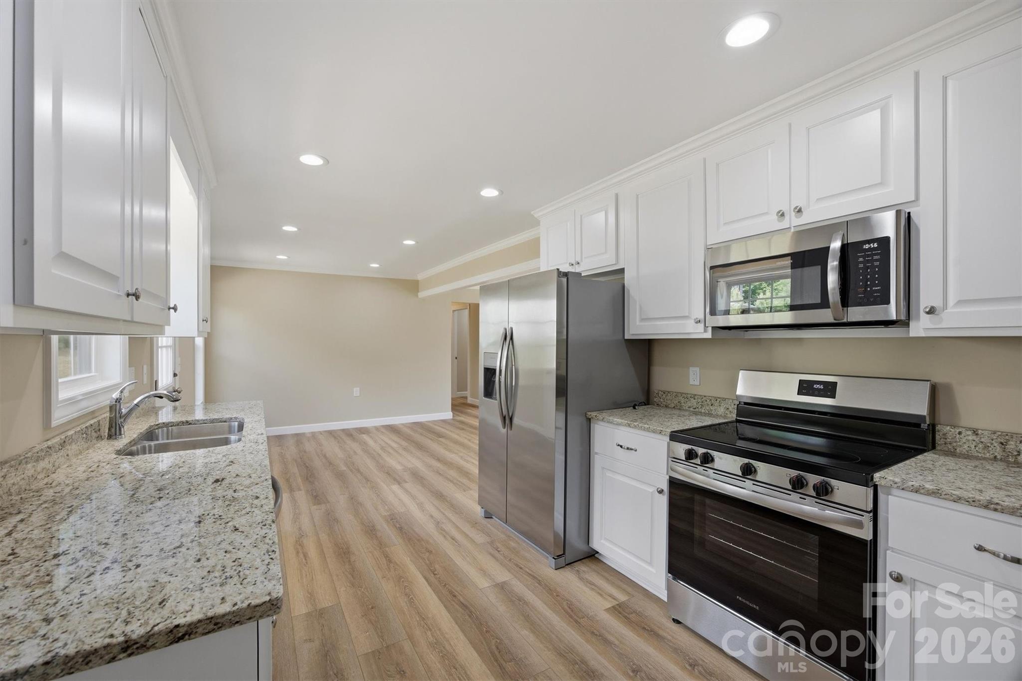 4915 S T Clark Road — Morganton