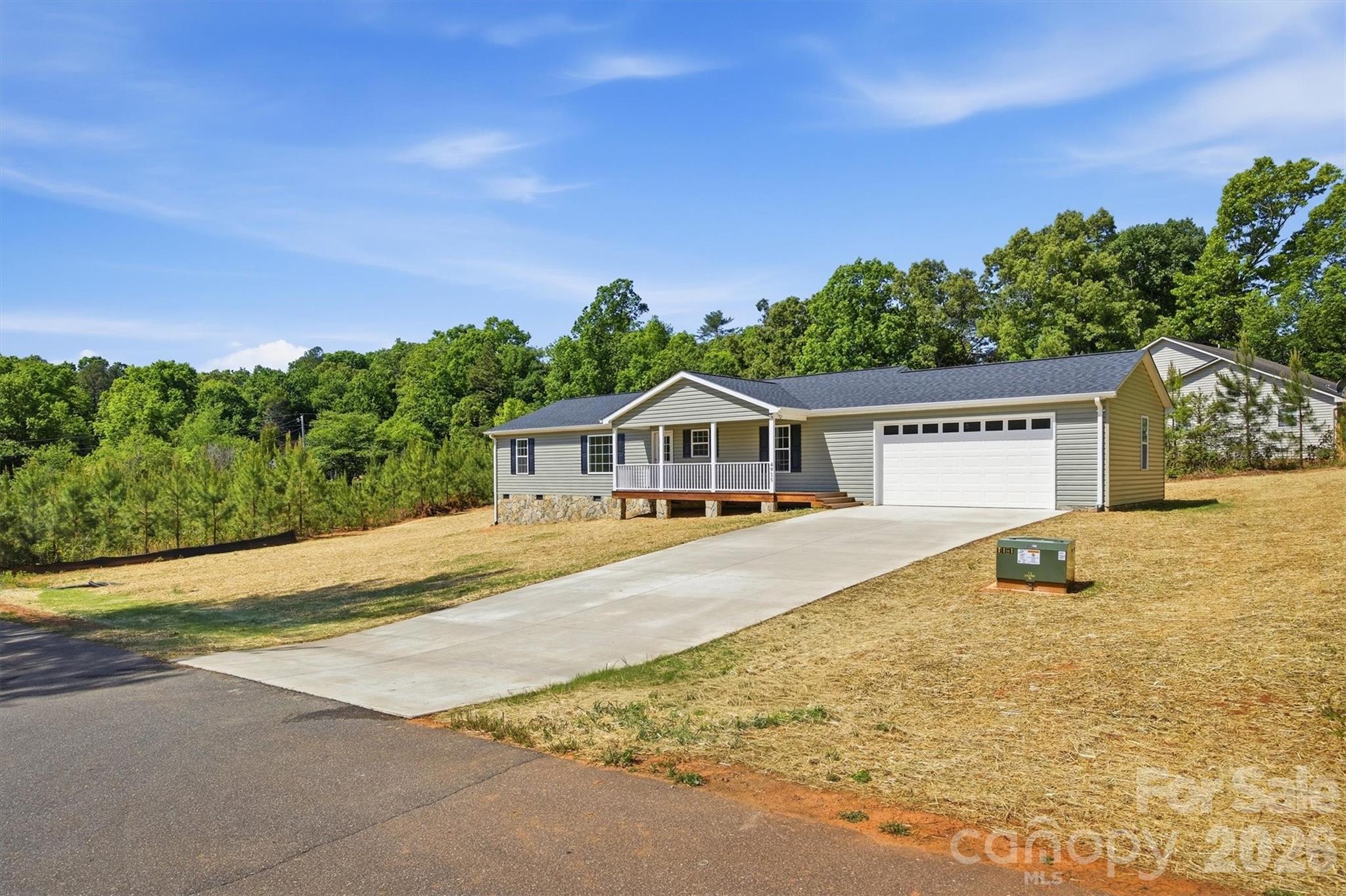4915 S T Clark Road — Morganton