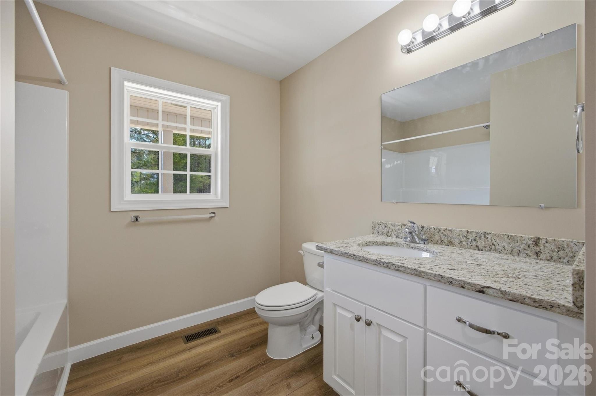 4915 S T Clark Road — Morganton