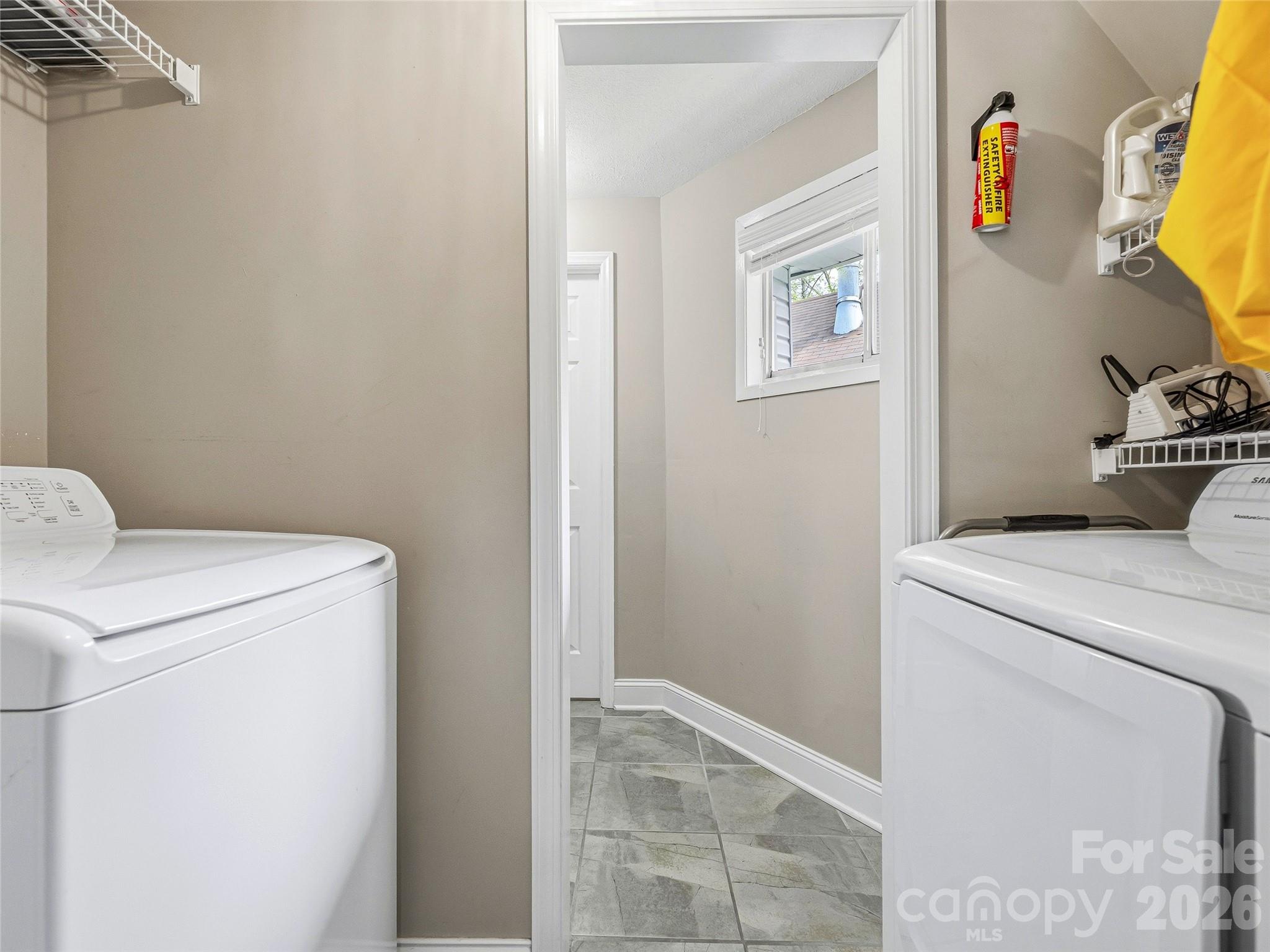 102 Havnaers Point — Lake Lure