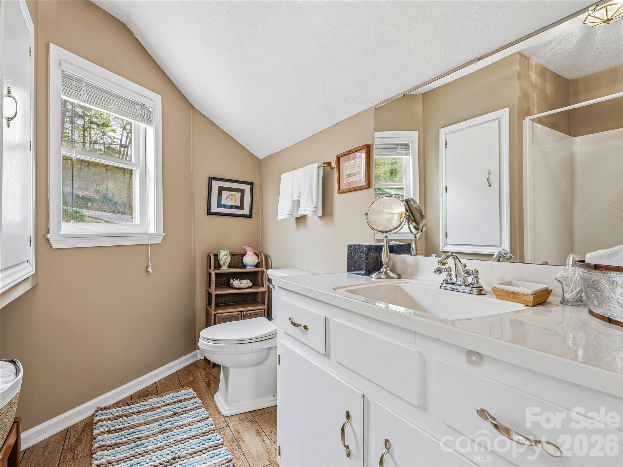 102 Havnaers Point — Lake Lure