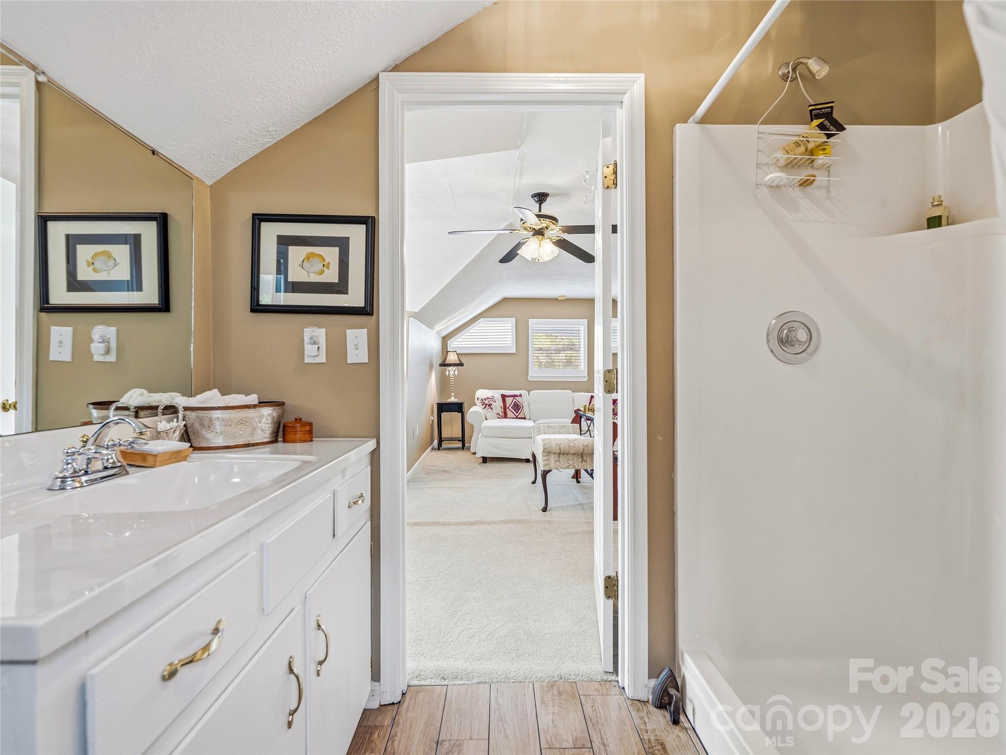 102 Havnaers Point — Lake Lure