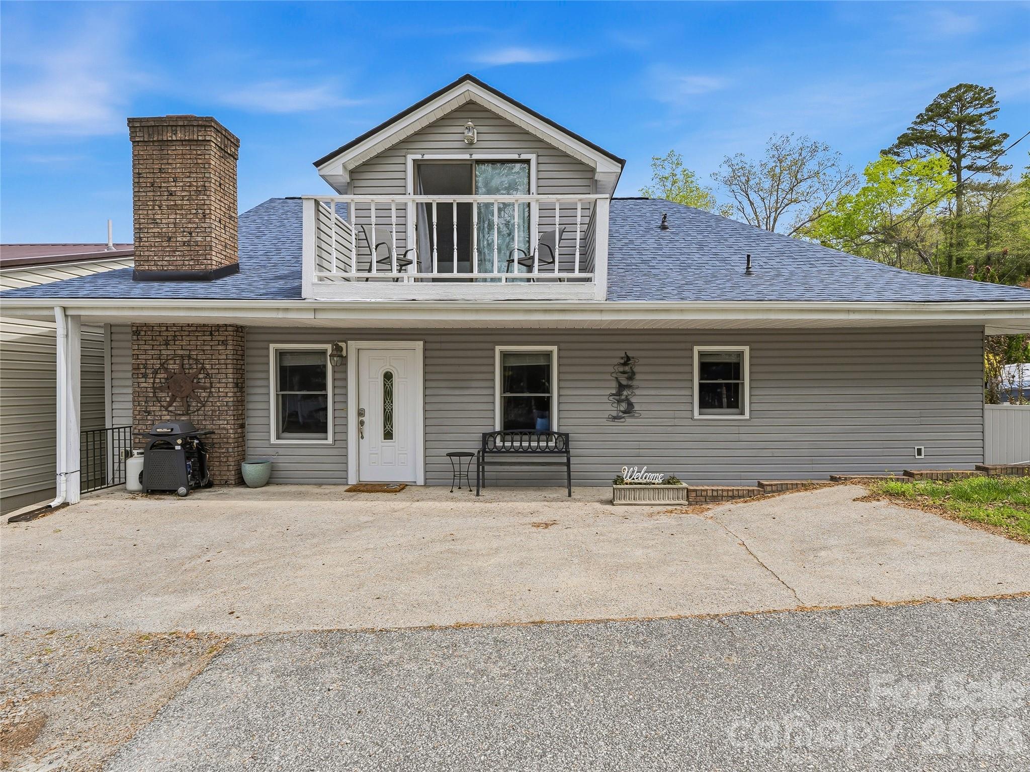 102 Havnaers Point — Lake Lure