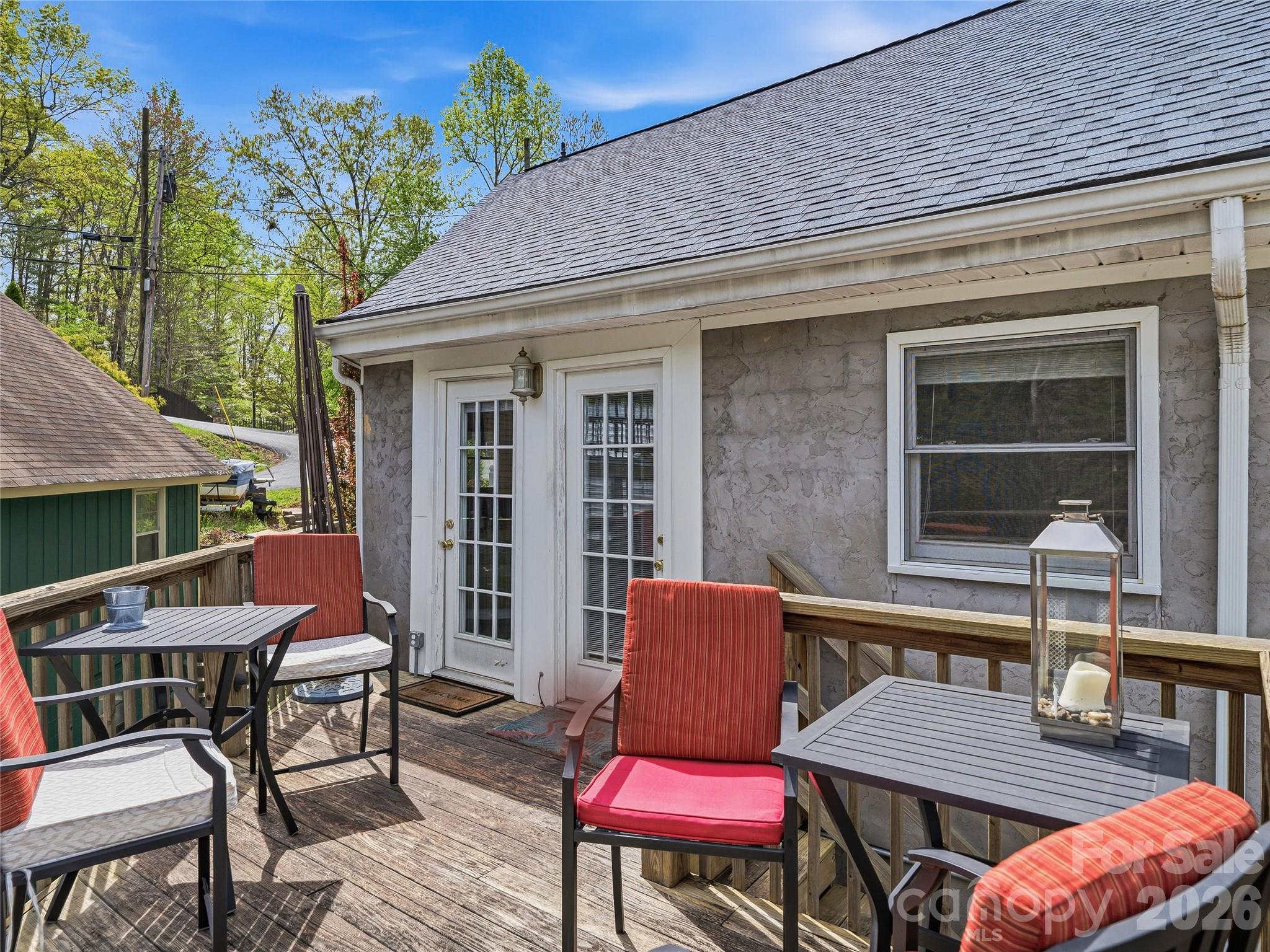 102 Havnaers Point — Lake Lure