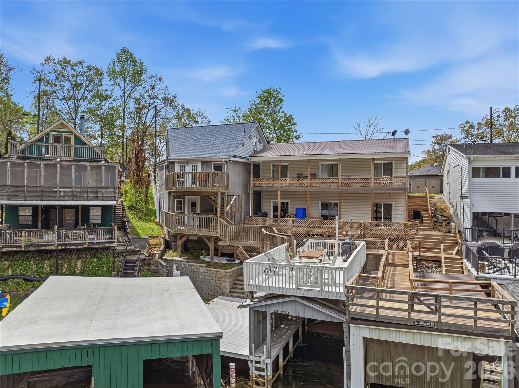 102 Havnaers Point — Lake Lure