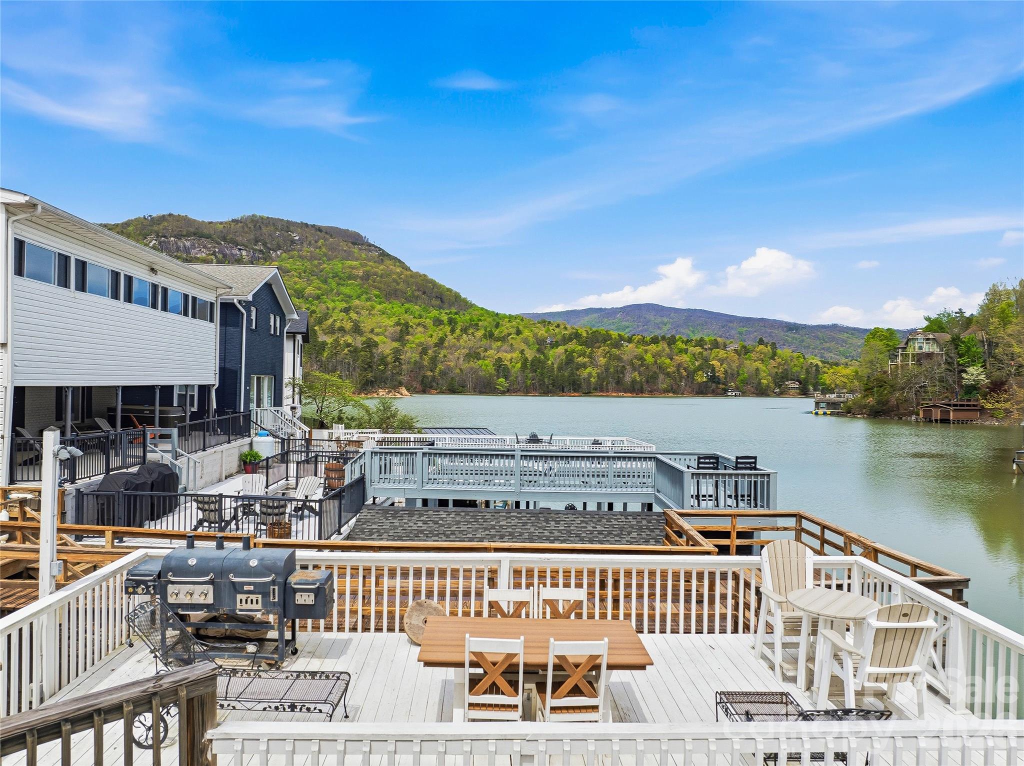 102 Havnaers Point — Lake Lure