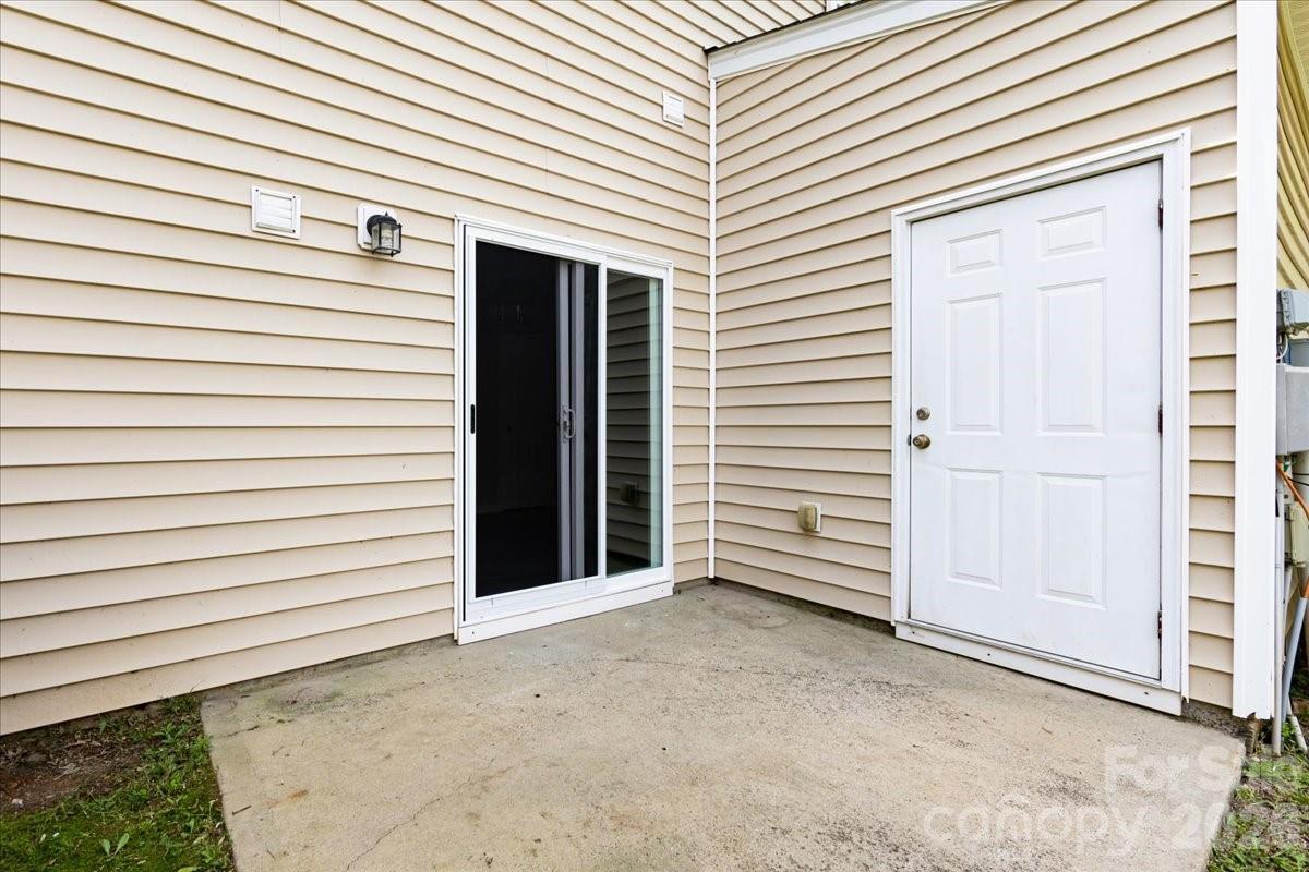 8619 Wandering Creek Way — Charlotte