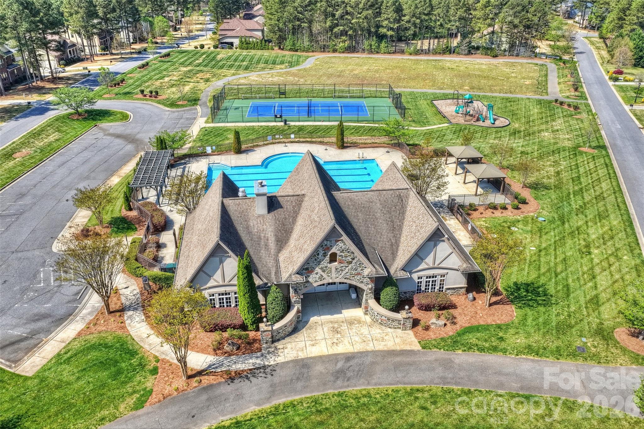 294 S San Agustin Drive — Mooresville