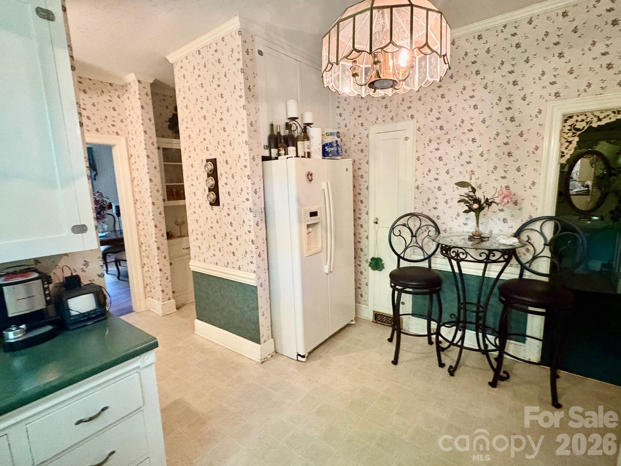 1612 S New Hope Road — Gastonia