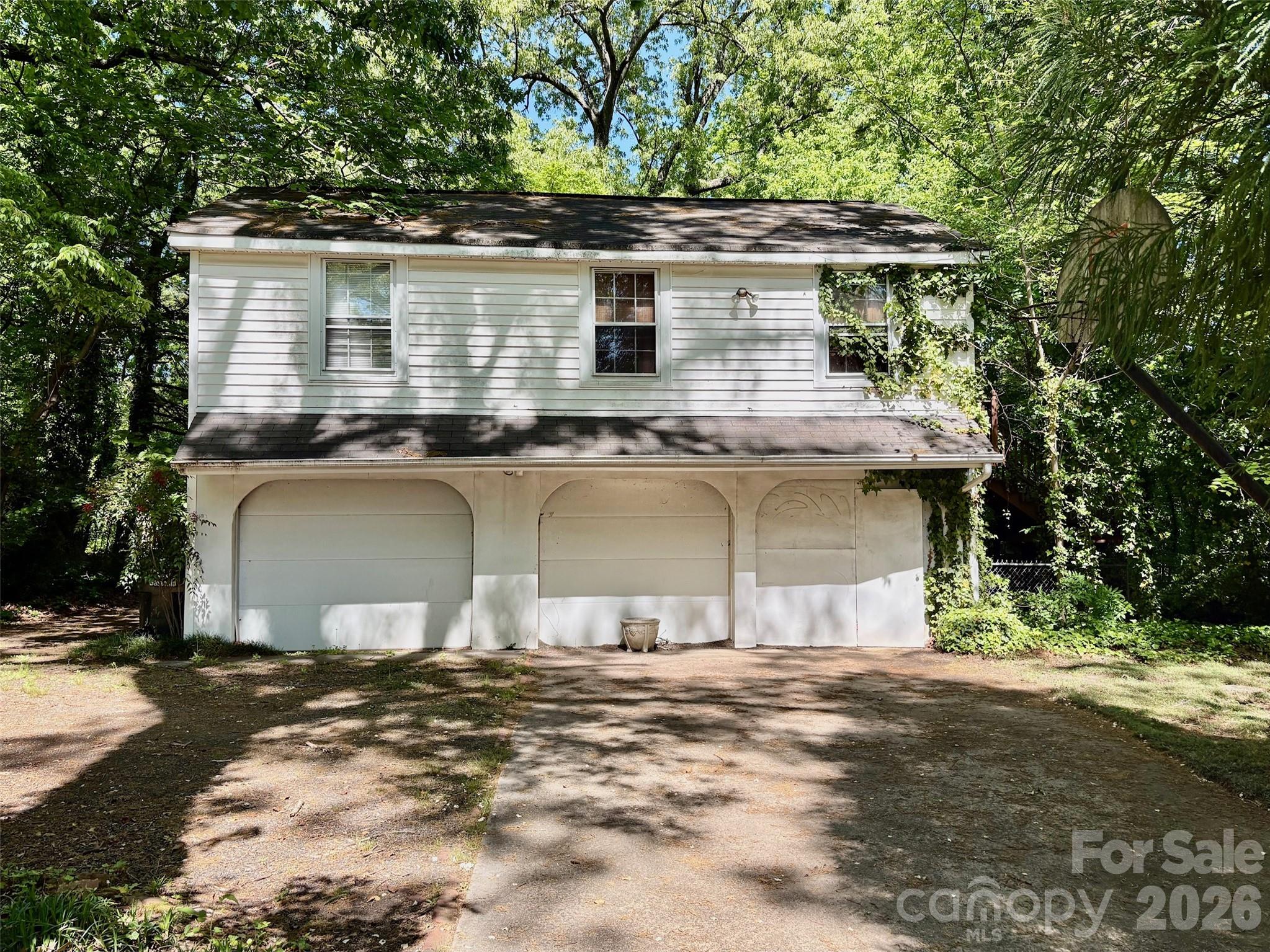 1612 S New Hope Road — Gastonia