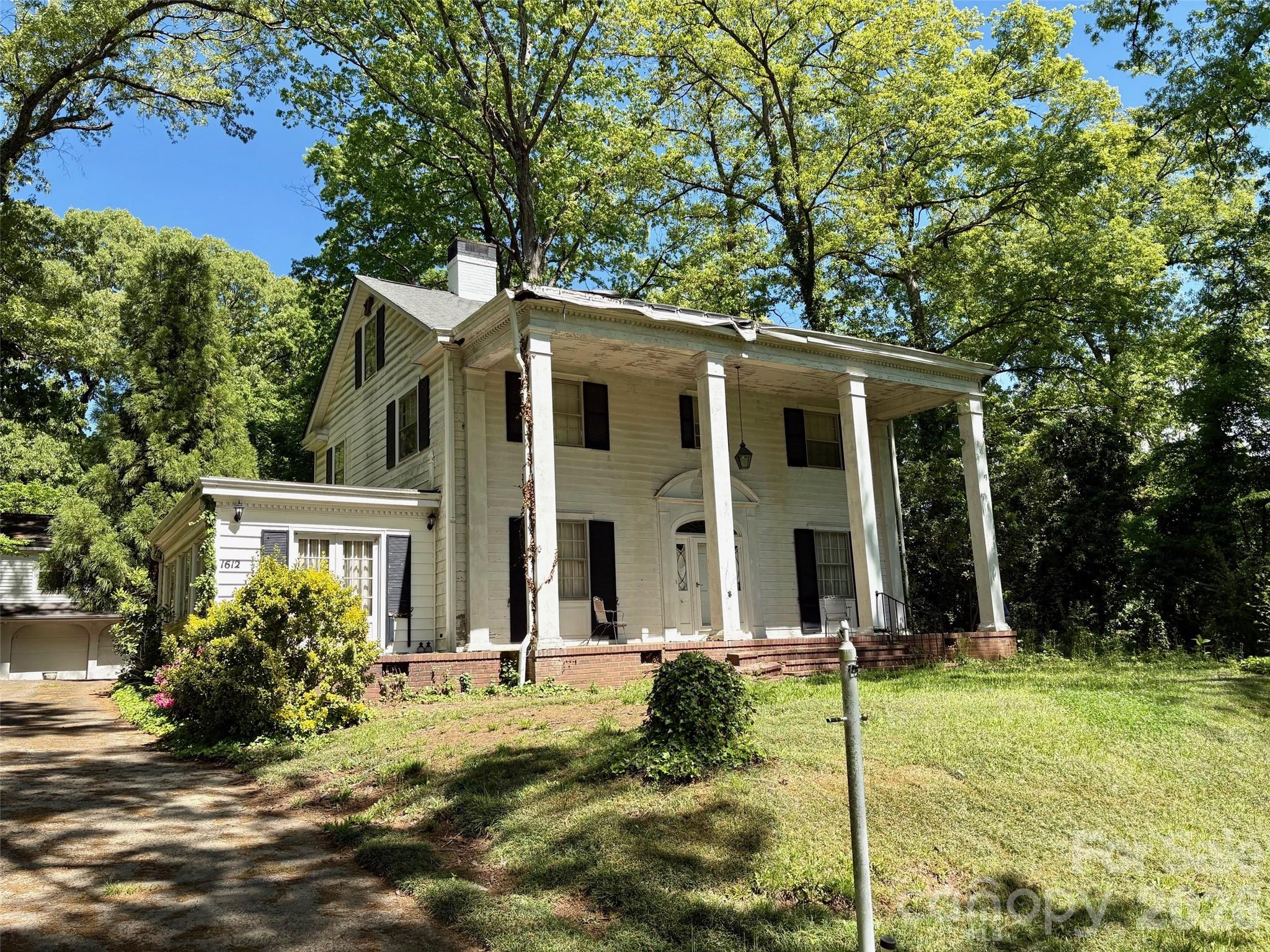 1612 S New Hope Road — Gastonia