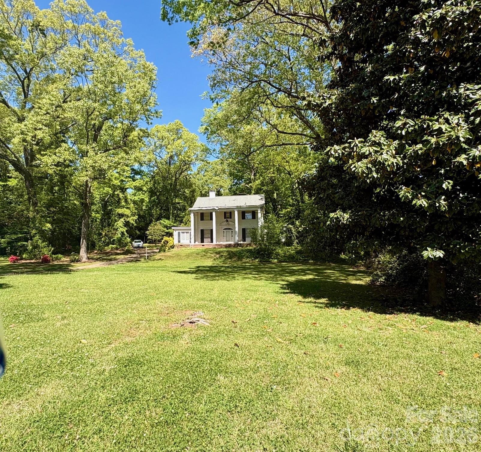 1612 S New Hope Road — Gastonia