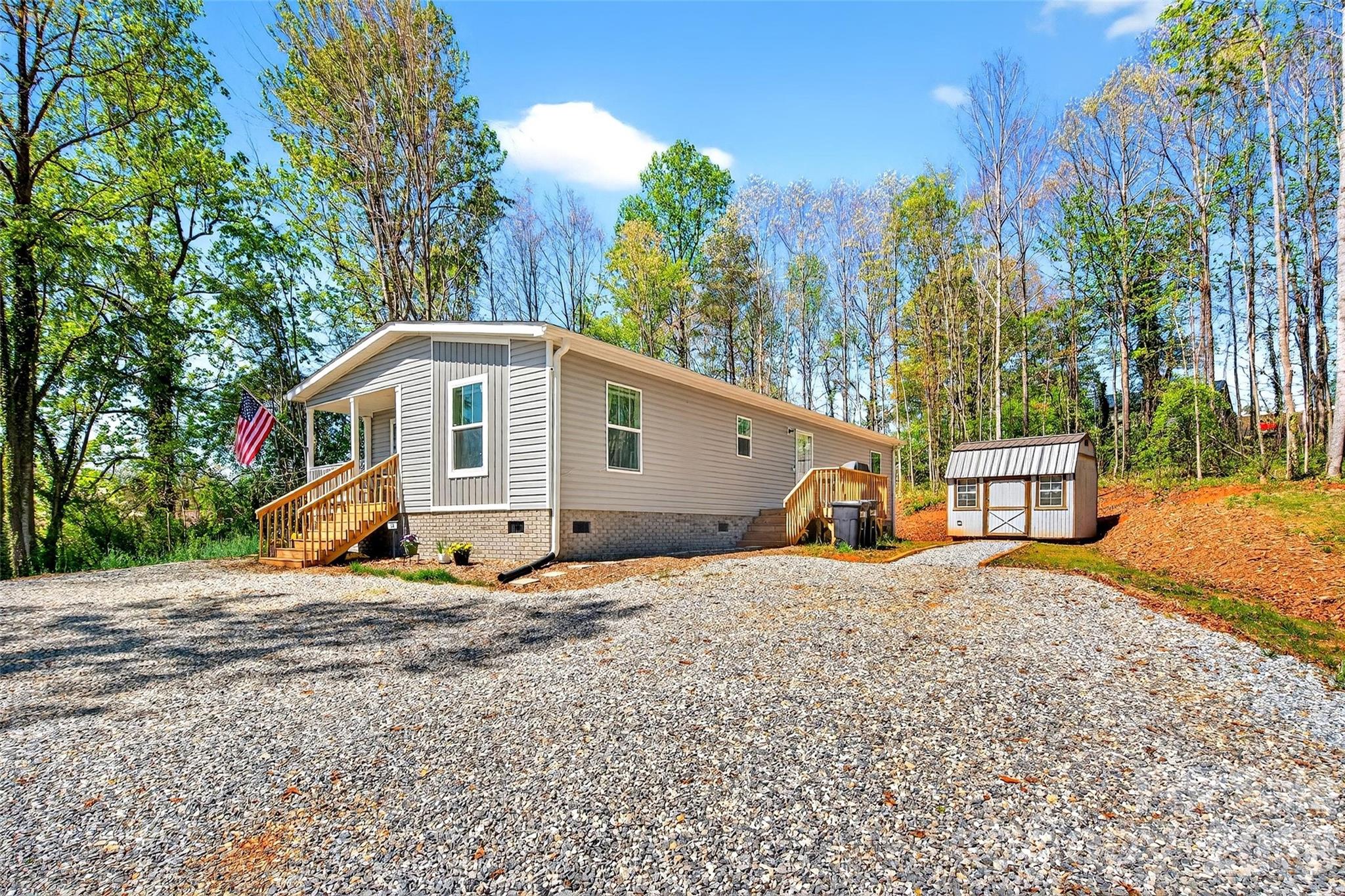 55 Cypress Road — Marion