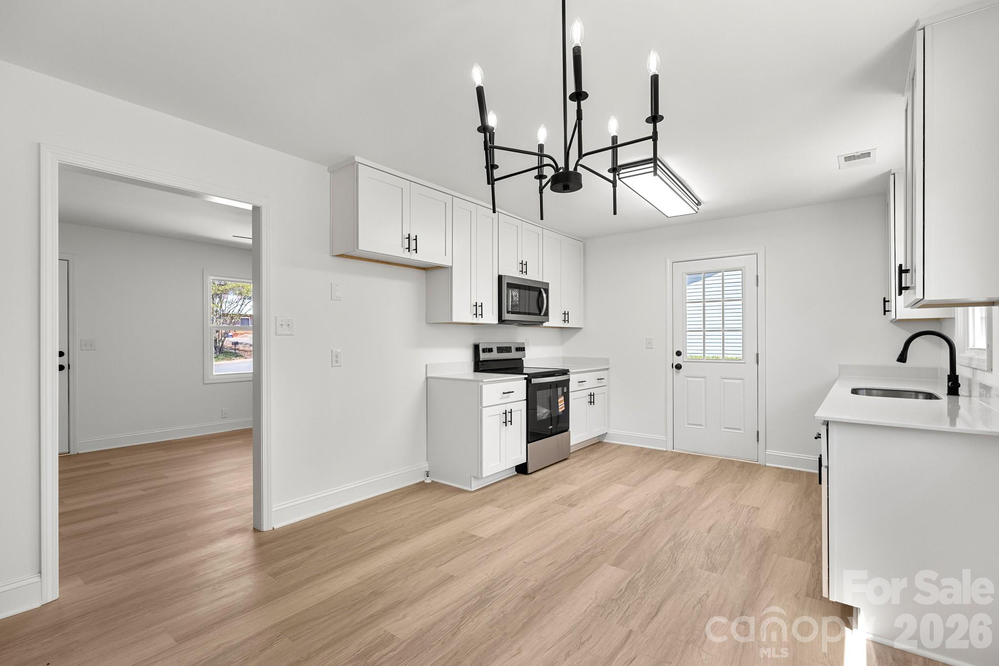 410 York Road — Troutman