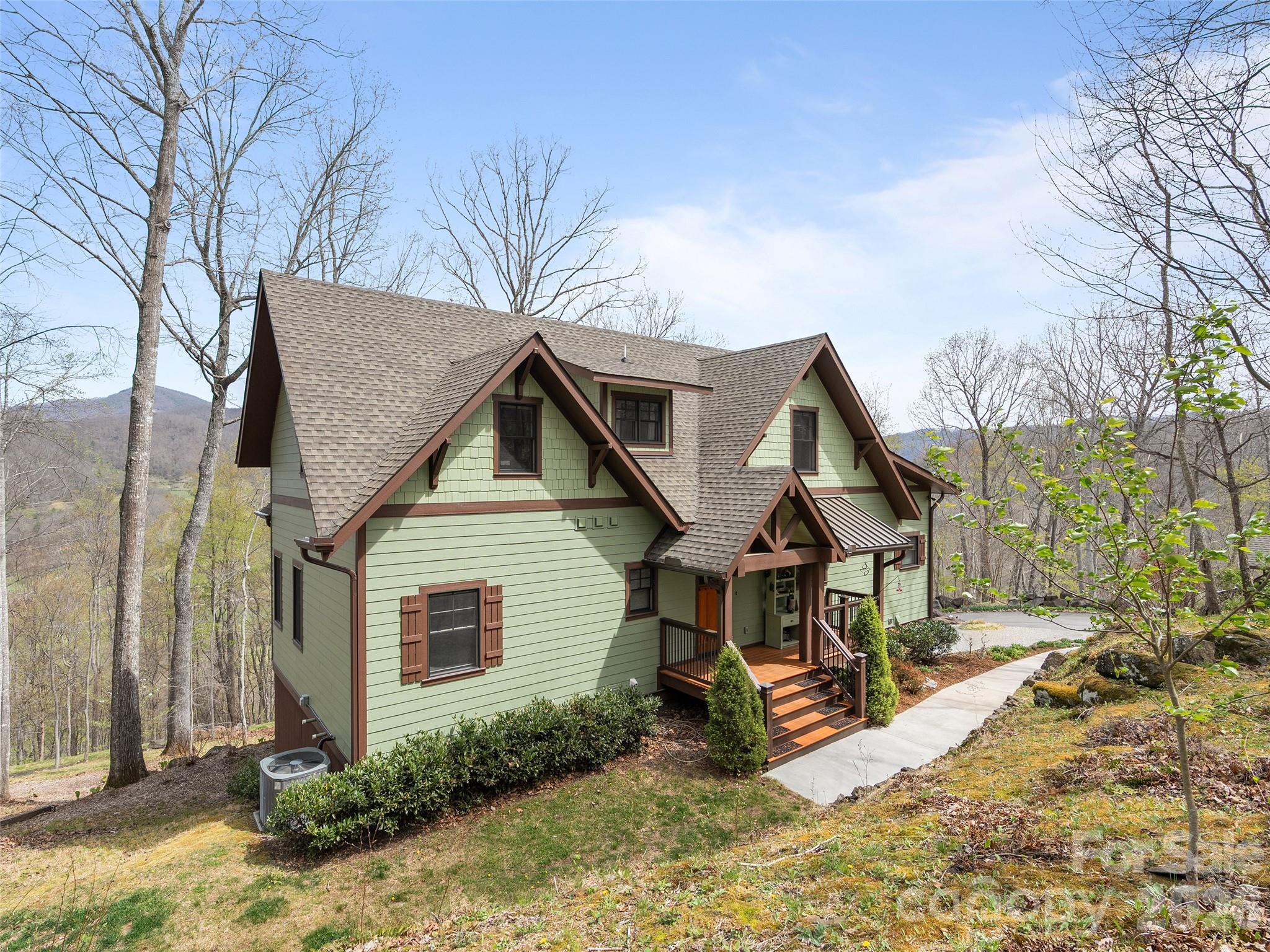 711 Winfield Drive — Clyde