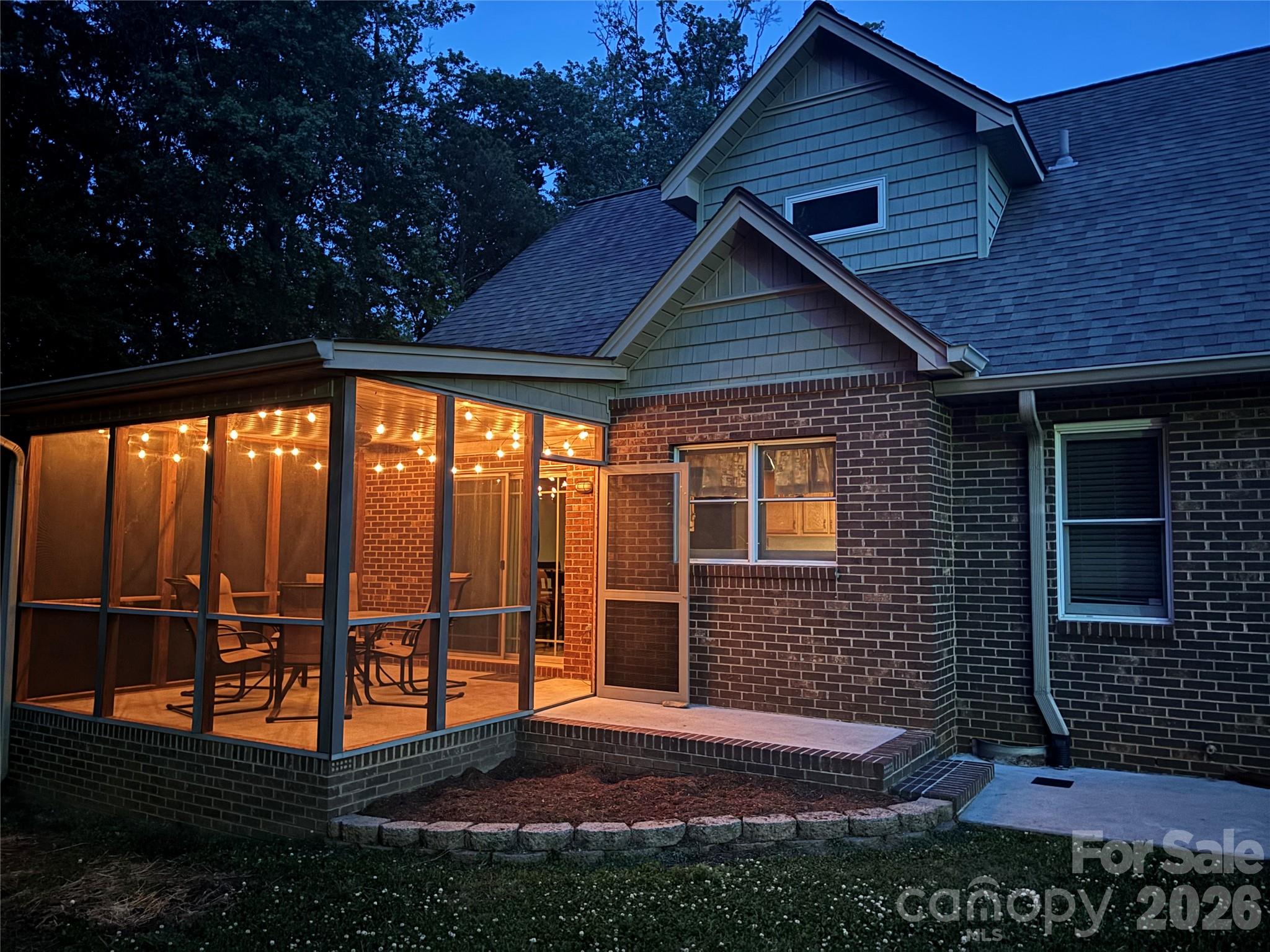2040 Burke Road — Shelby