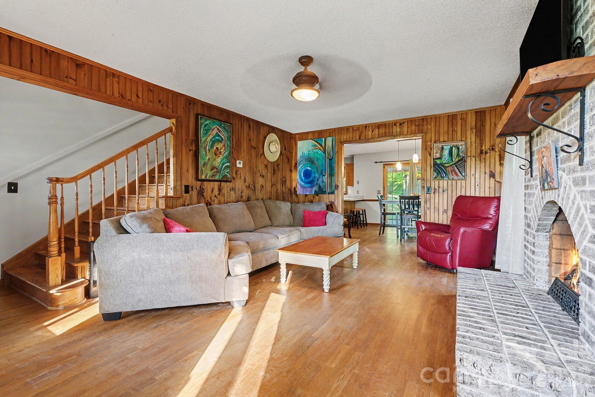2040 Burke Road — Shelby
