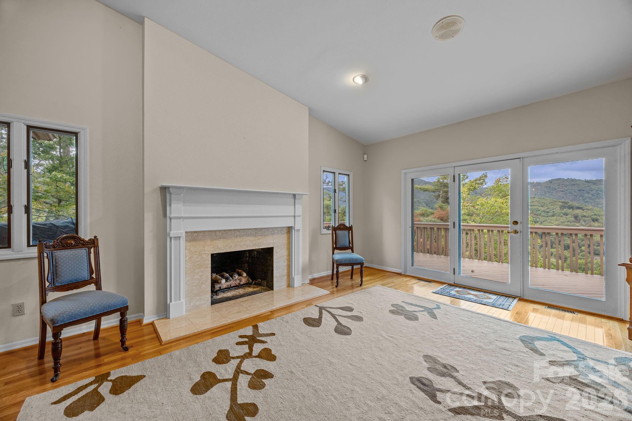 68 Stony Ridge — Asheville