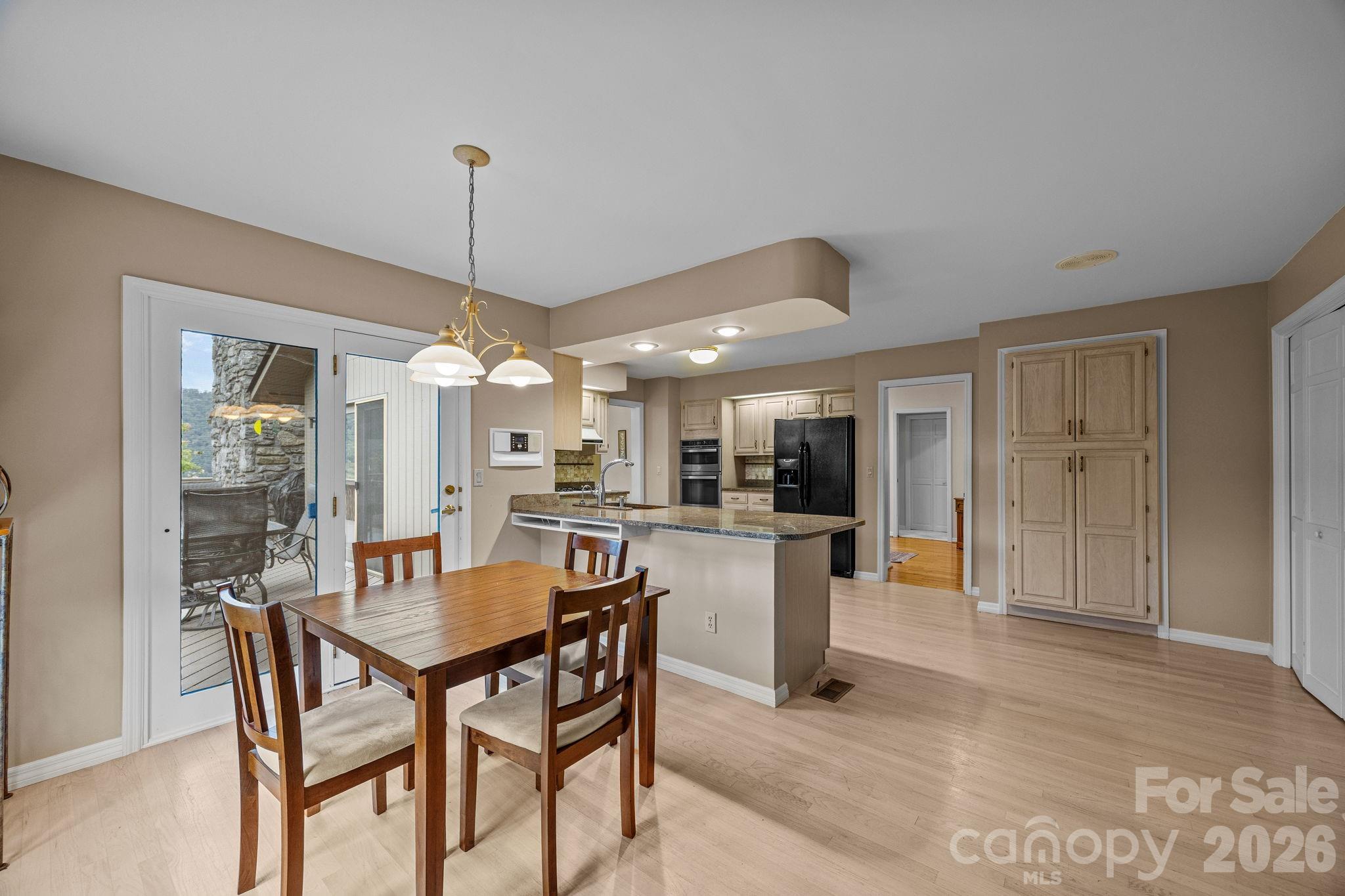 68 Stony Ridge — Asheville