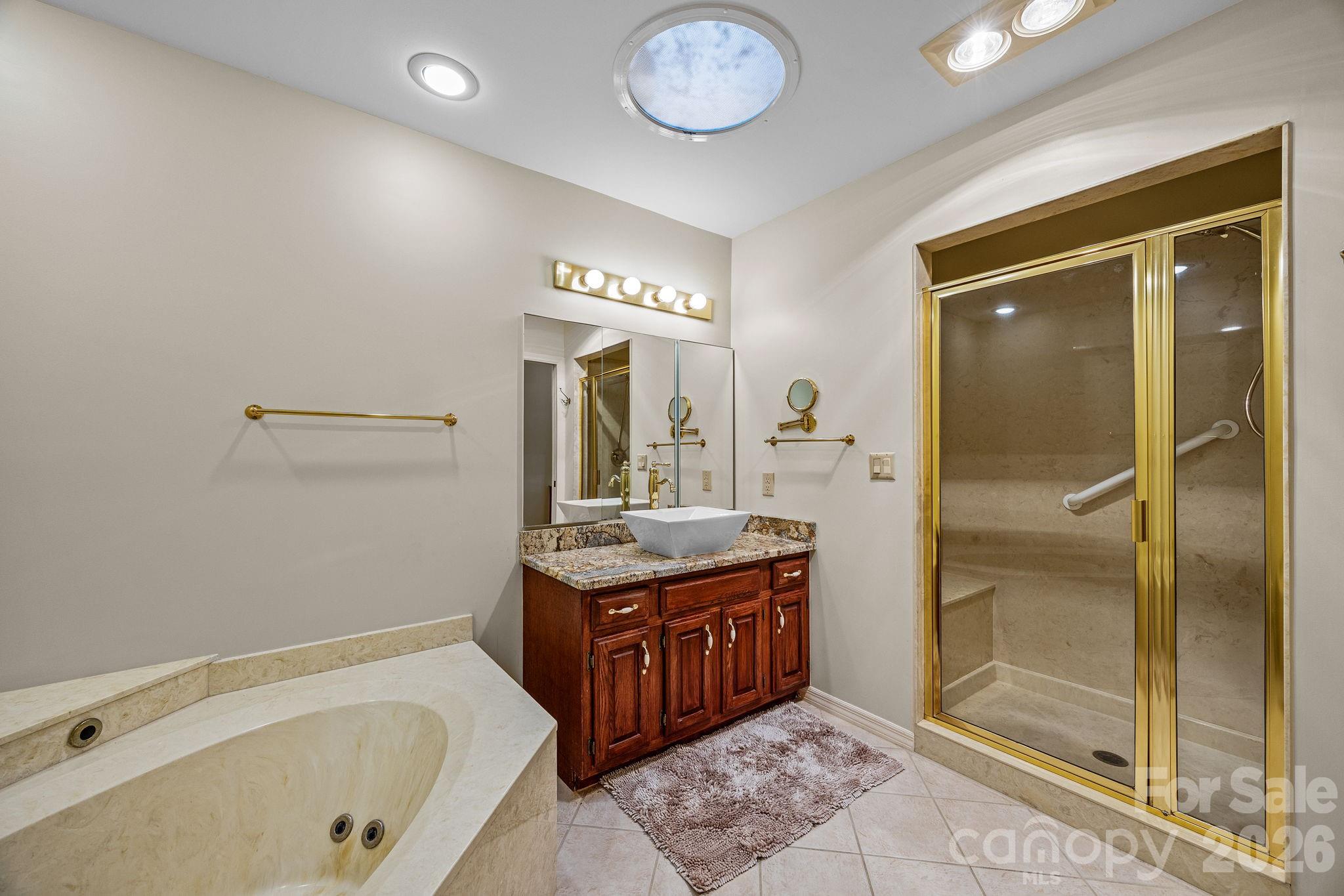 68 Stony Ridge — Asheville