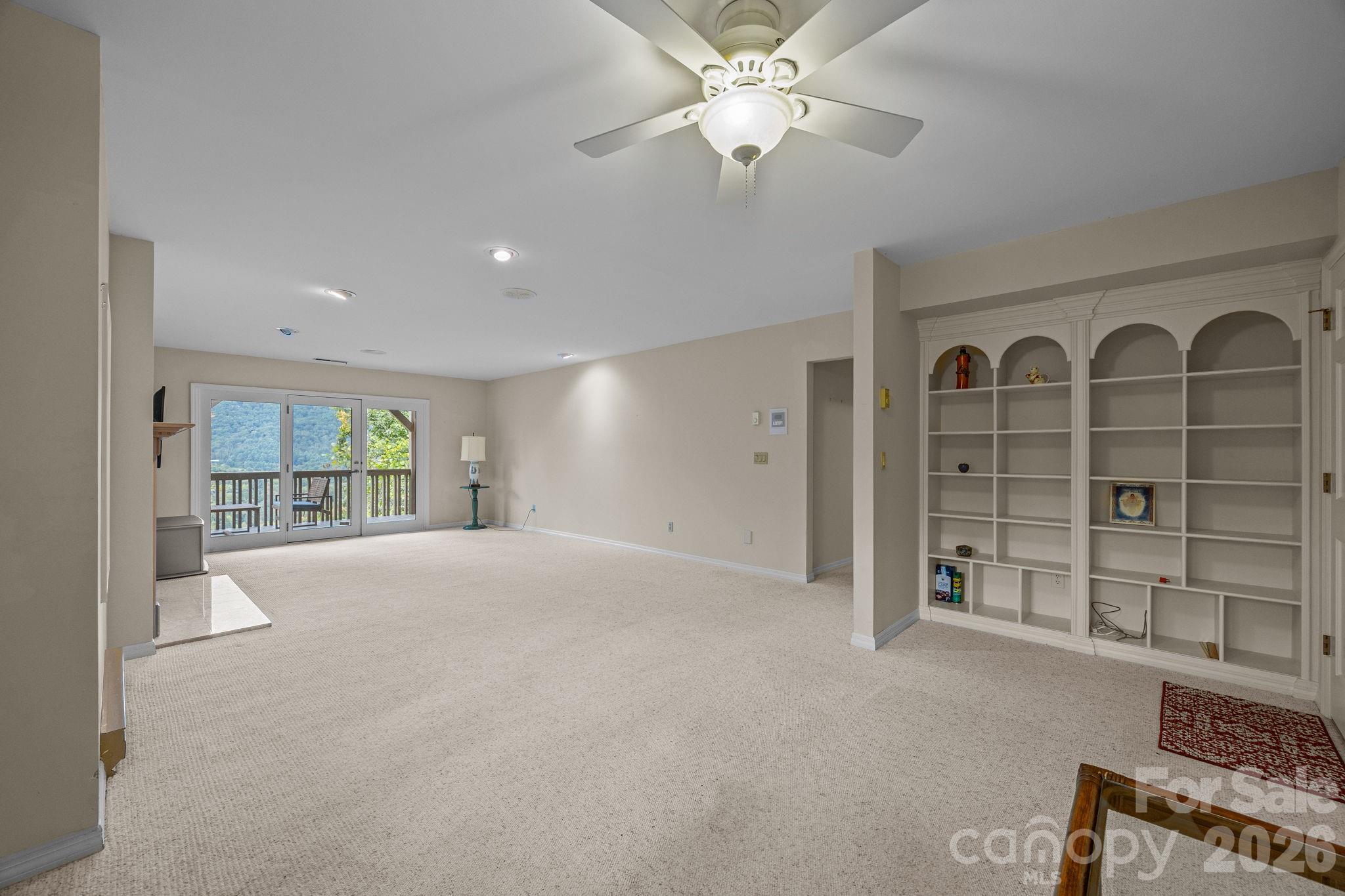 68 Stony Ridge — Asheville