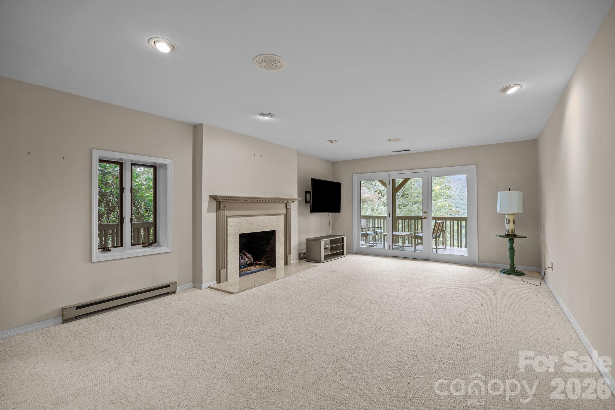 68 Stony Ridge — Asheville