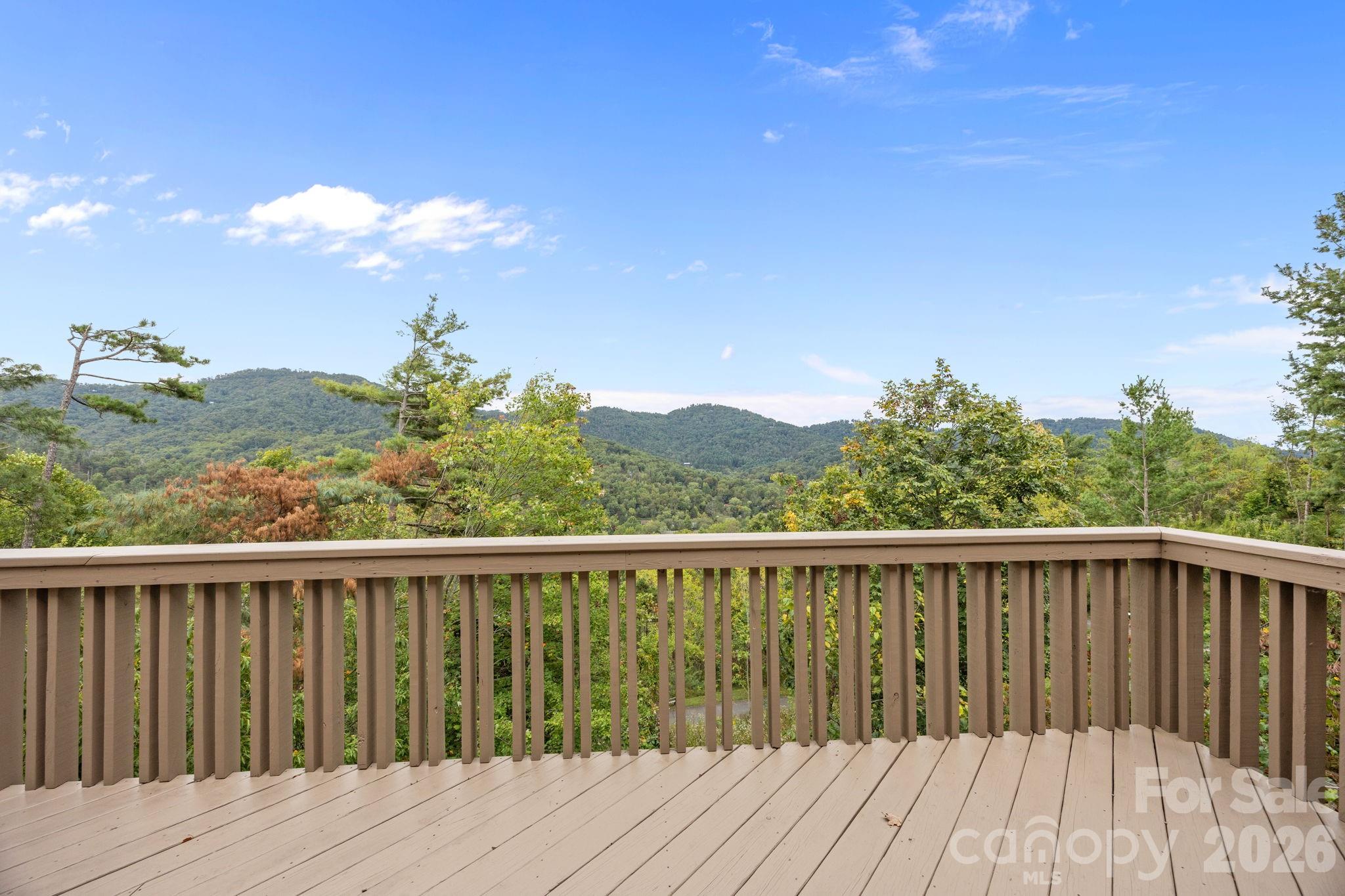 68 Stony Ridge — Asheville