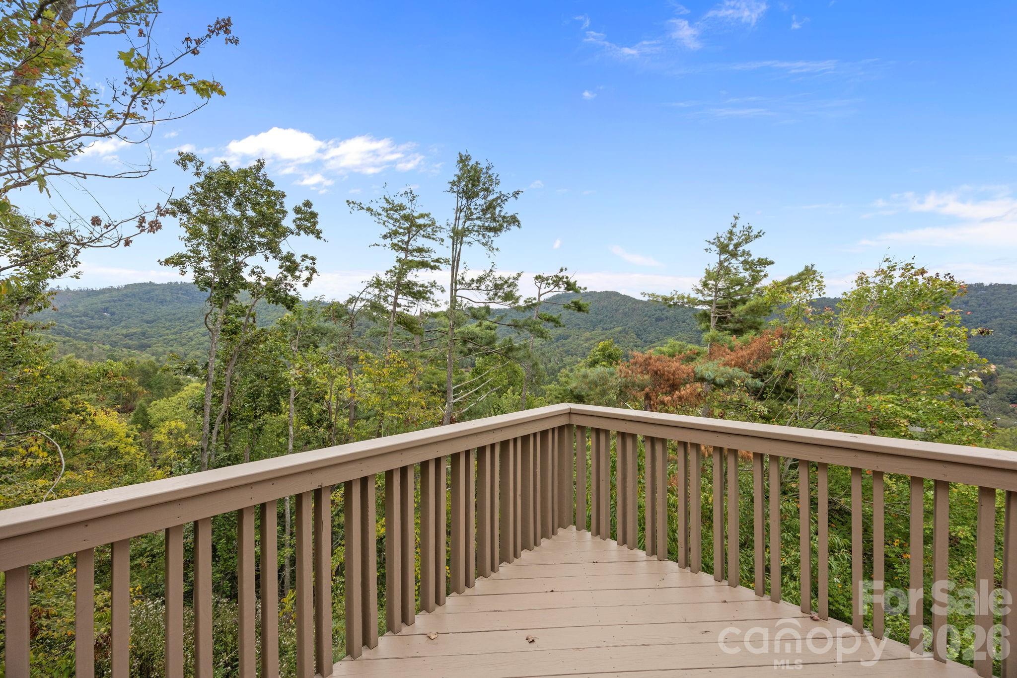 68 Stony Ridge — Asheville