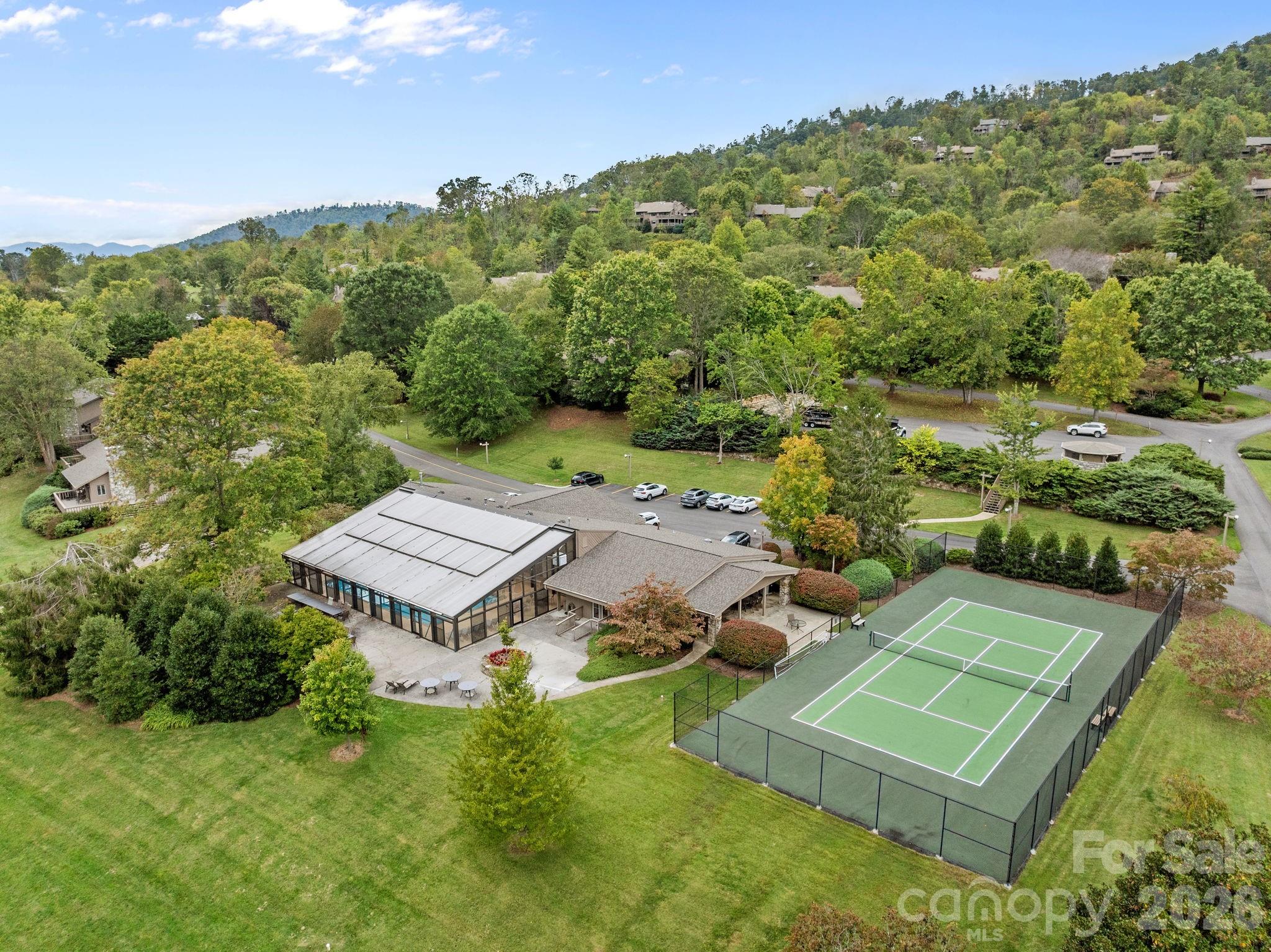 68 Stony Ridge — Asheville