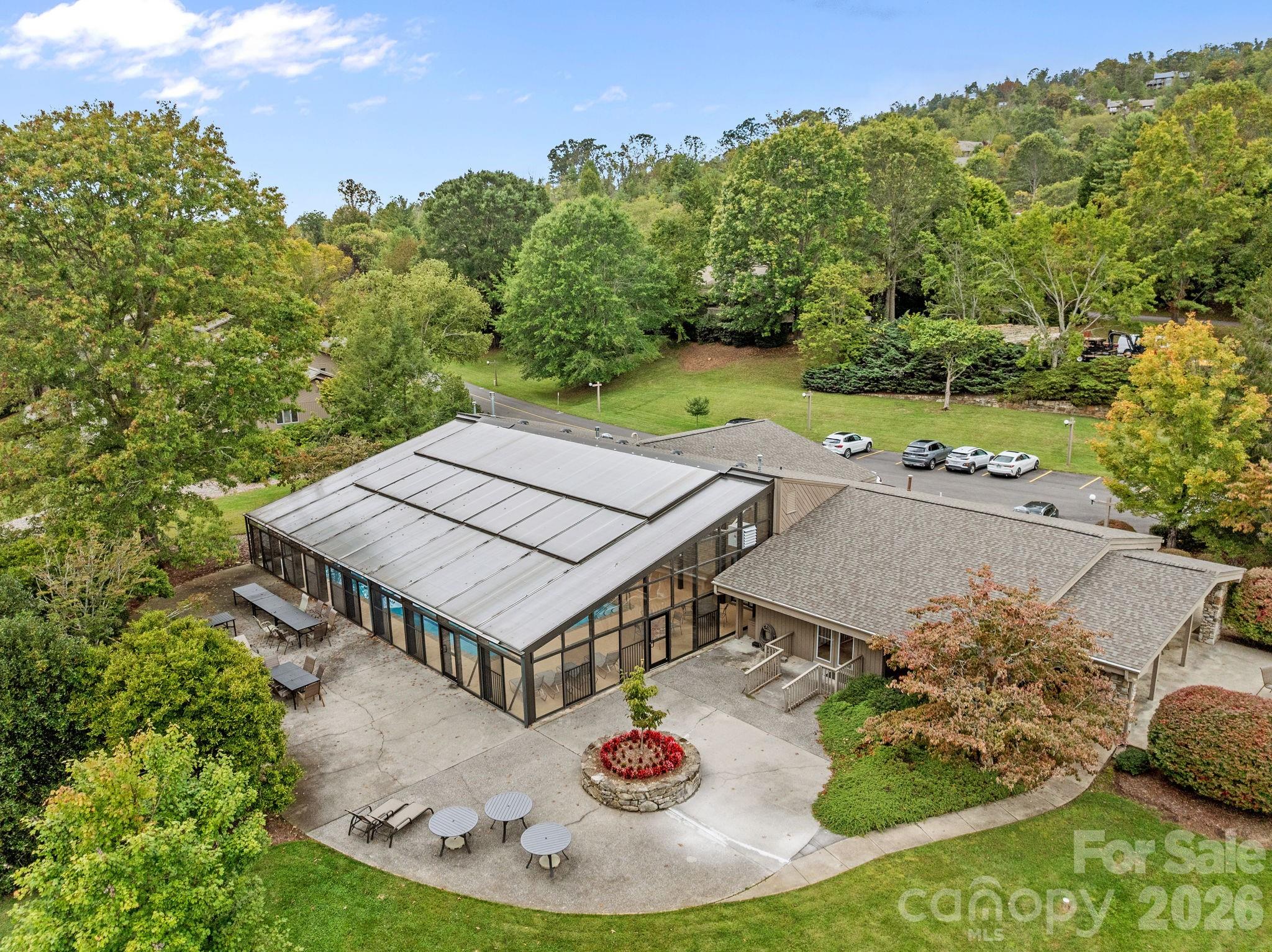 68 Stony Ridge — Asheville