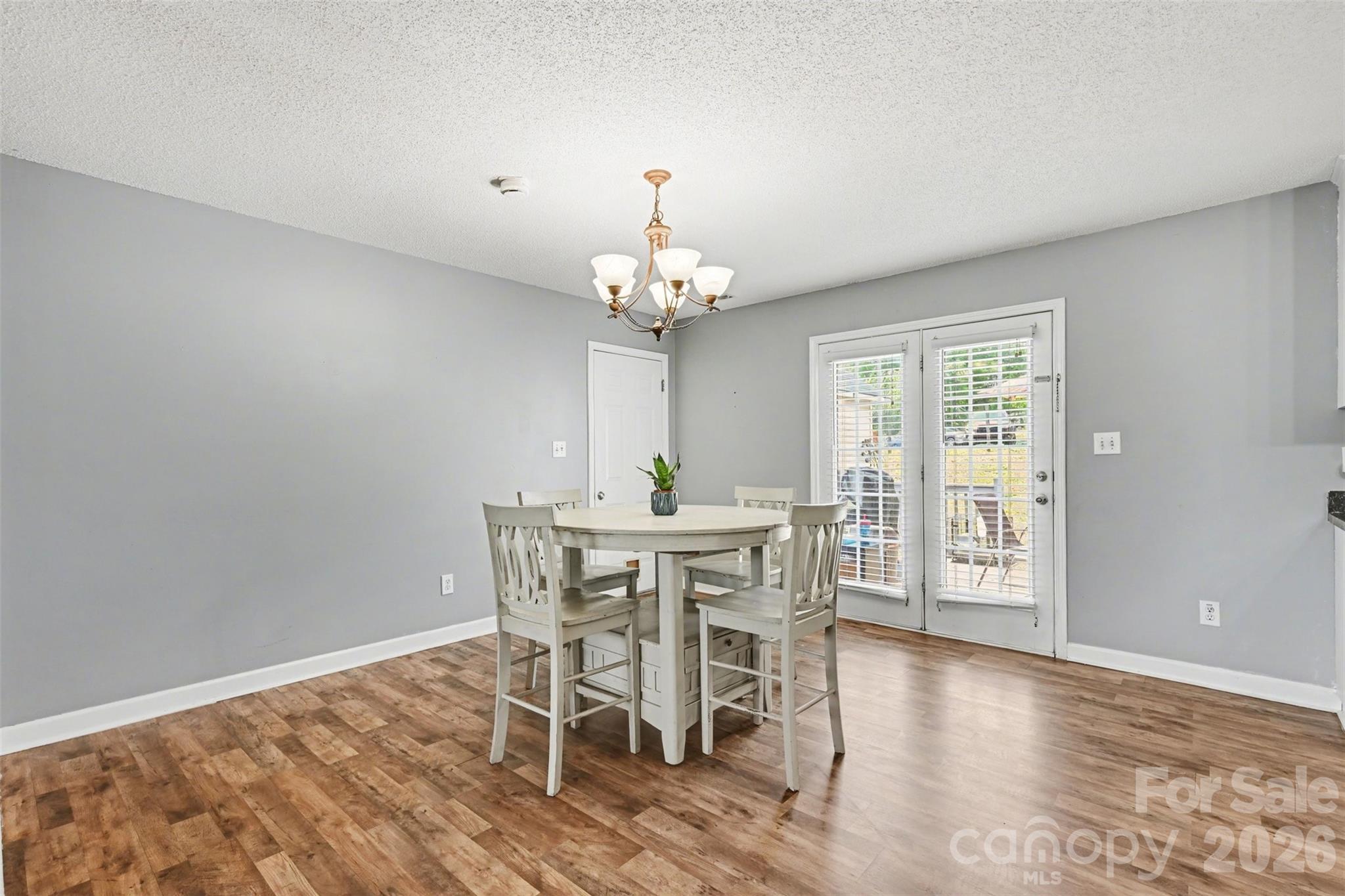 353 Woodlawn Avenue — Mount Holly
