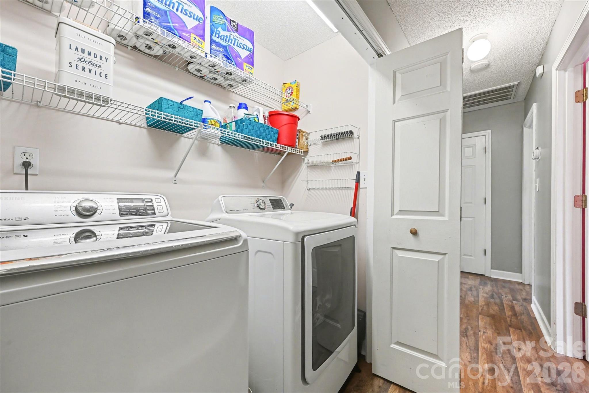 353 Woodlawn Avenue — Mount Holly